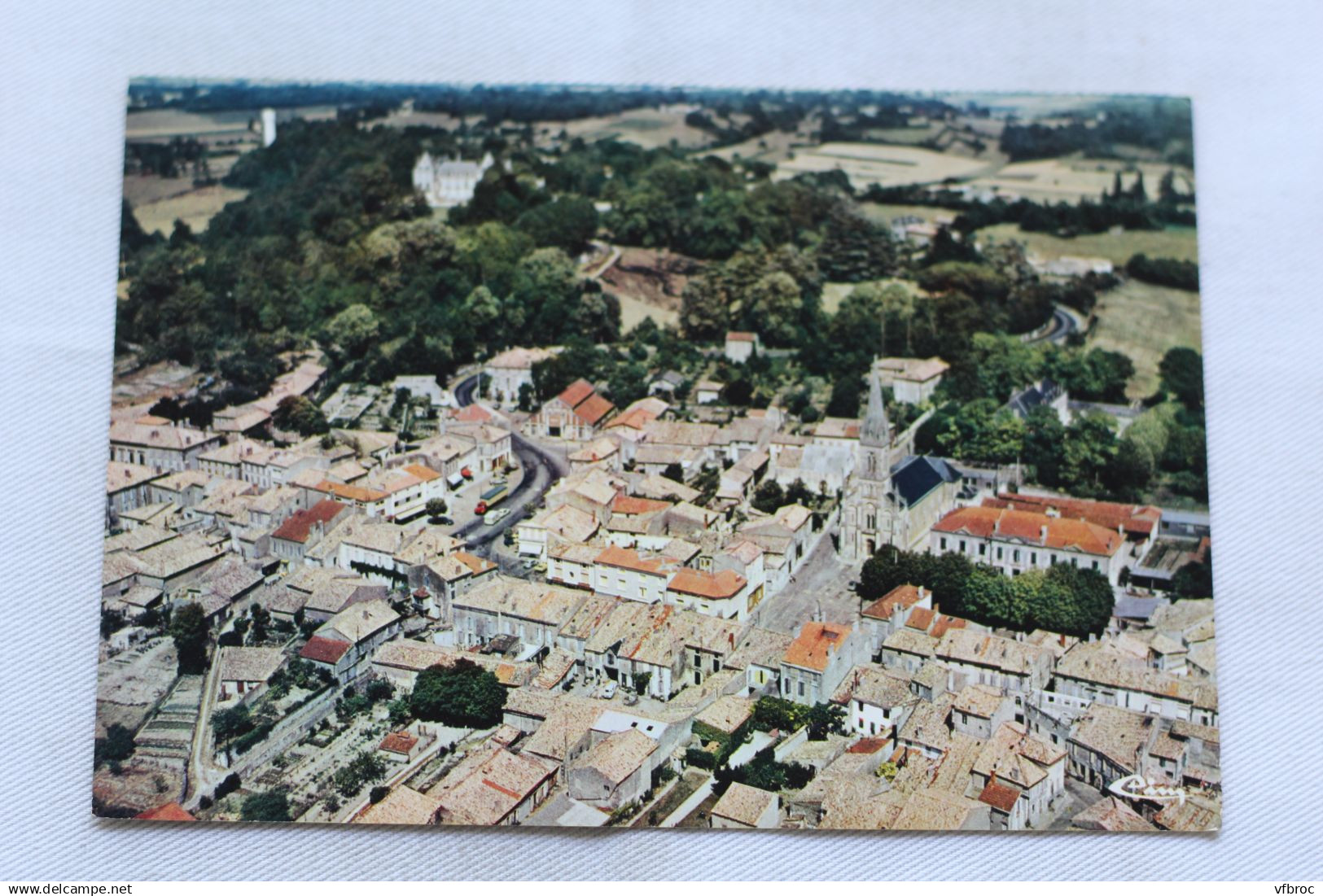Cpm, Mirambeau, vue générale aérienne, Charente Maritime 17