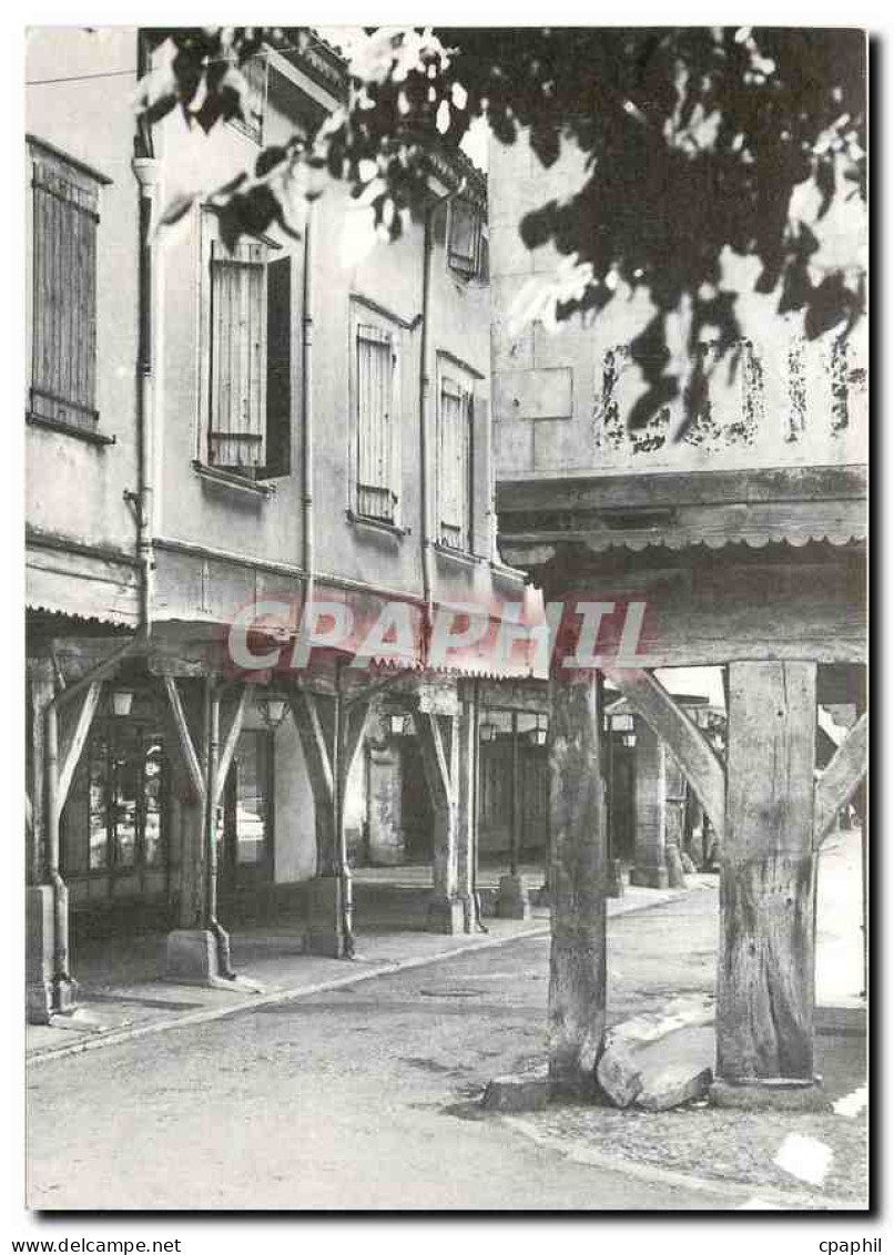 CPM Mirepoix Ariege Couverts en charpente Angle sud est de la place