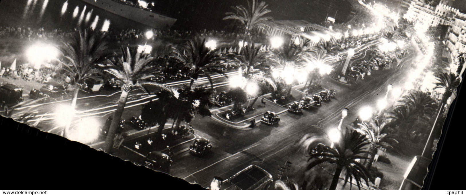 CPM Nice La Promenade des Angtais la Nuit