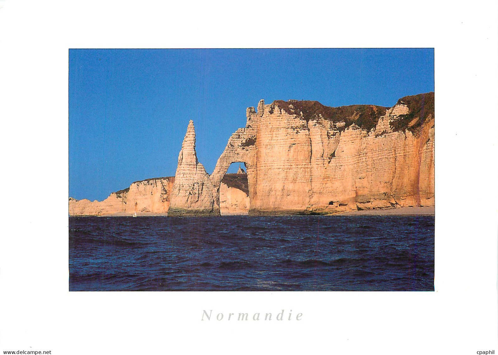CPM Normandie Etretat l'Aiguille Creuse