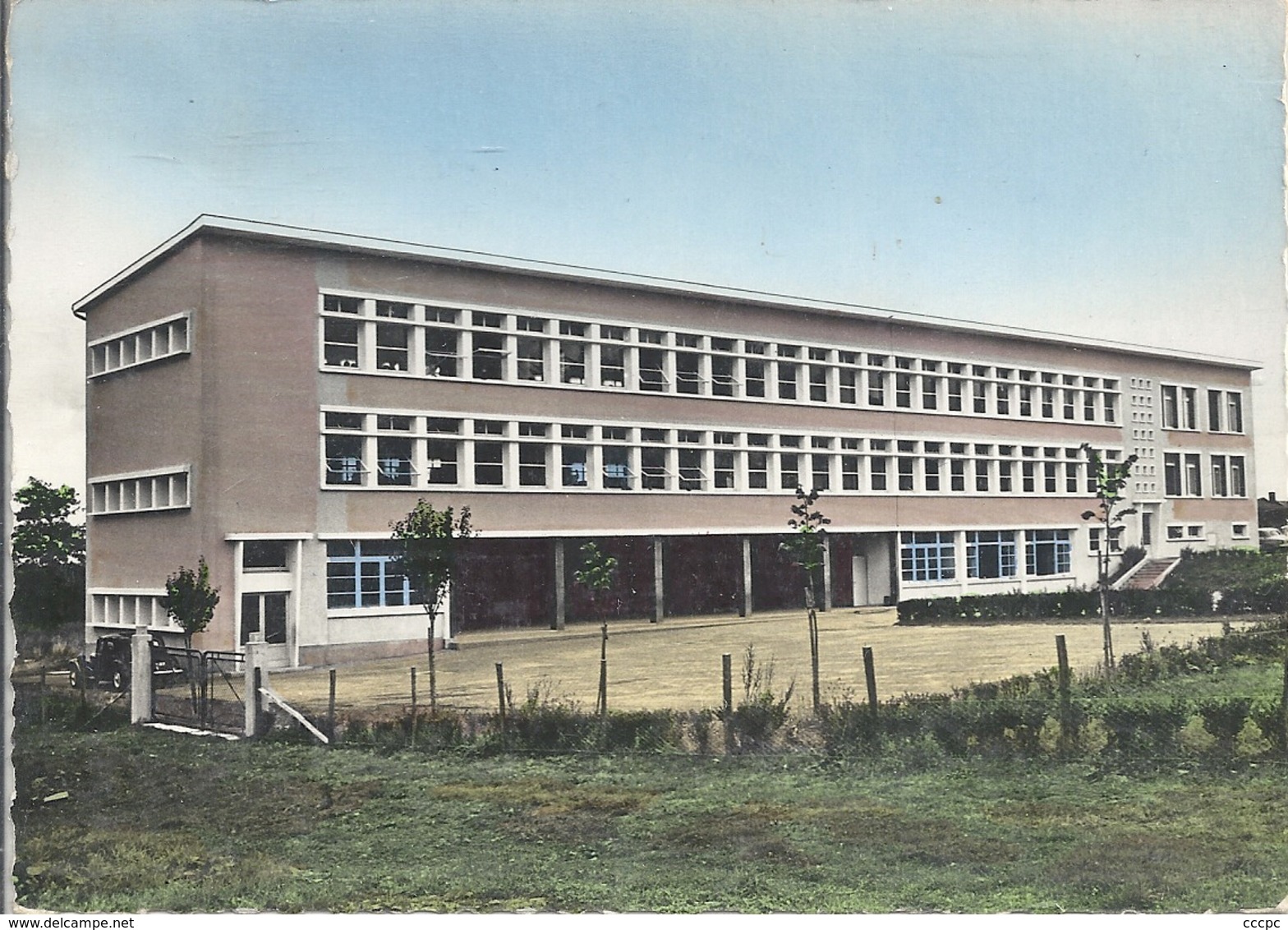 CPM Oradour-sur-Vayres Le groupe Scolaire