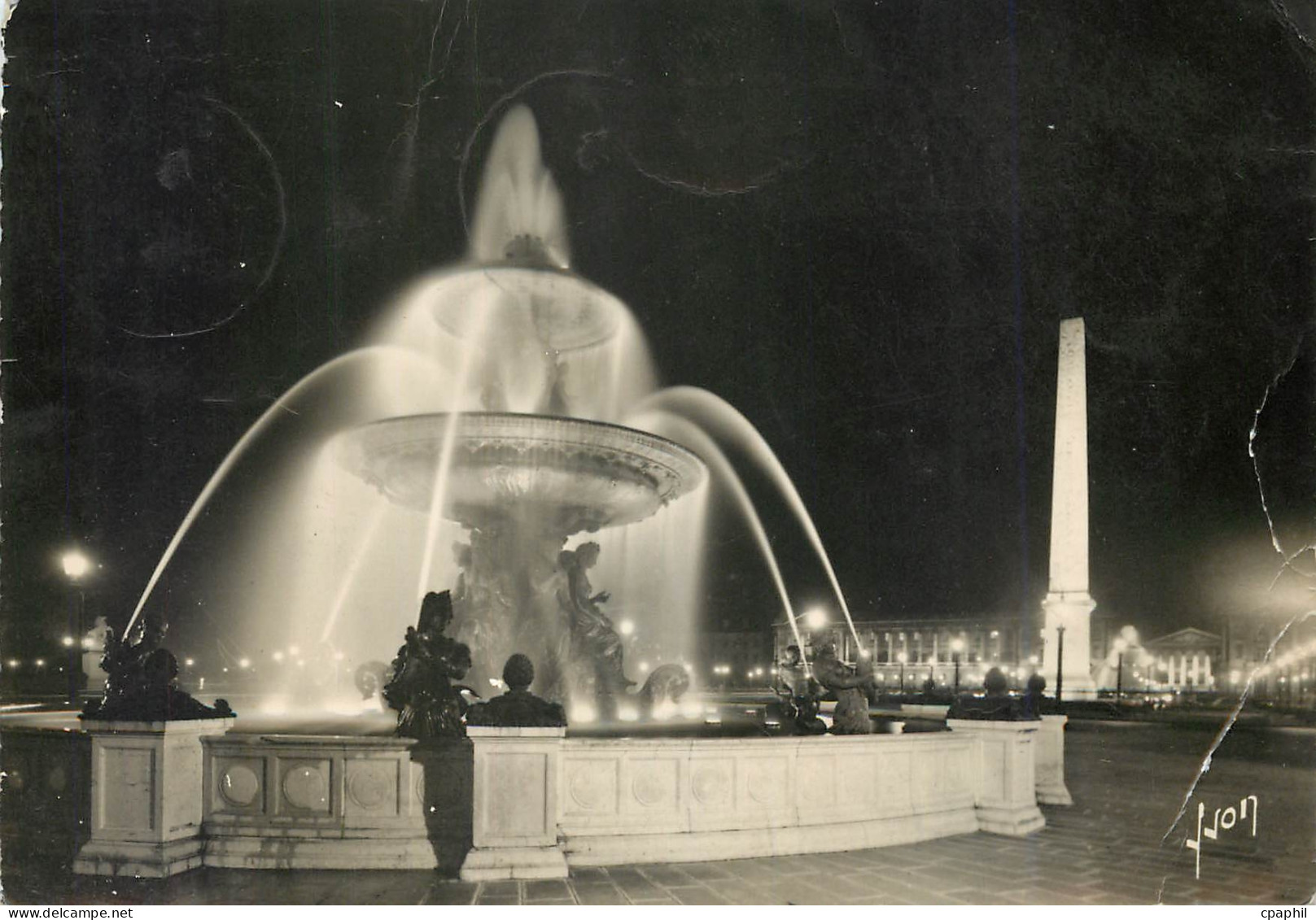 CPM Paris La nuit La Place de la Concorde
