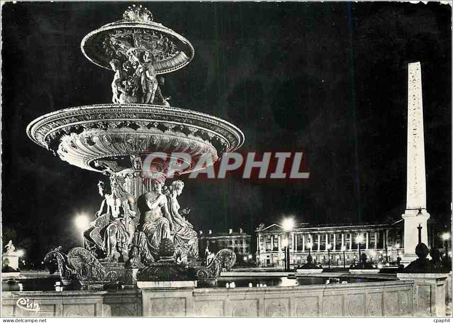 CPM Paris la nuit La Place de la Concorde