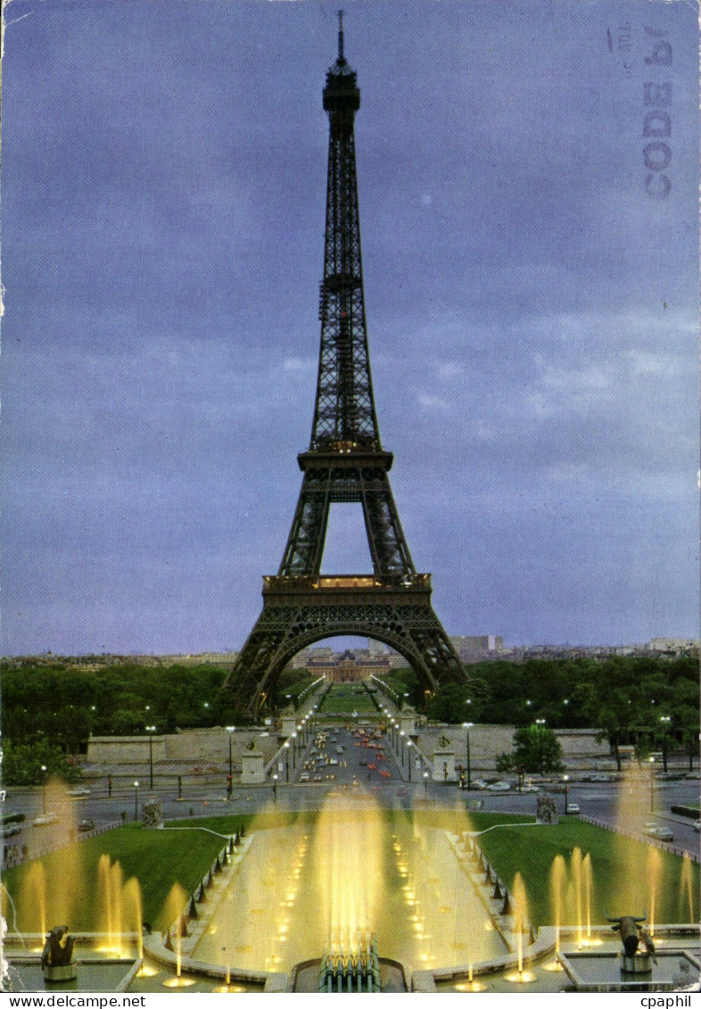 CPM Paris La Tour Eiffel