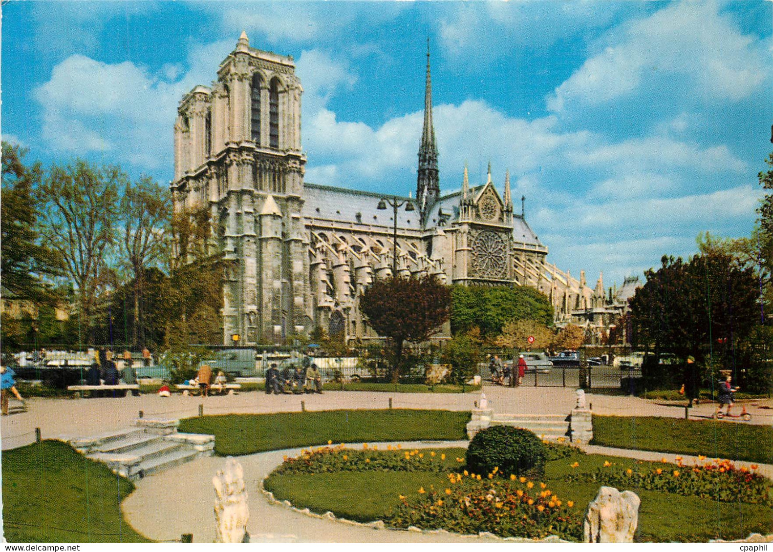 CPM Paris Notre Dame de Paris et le Square Viviani