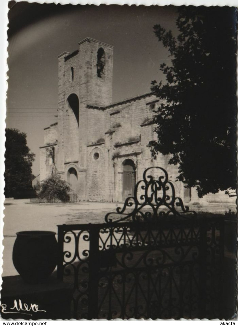 CPM PERNES-les-FONTAINES Notre-Dame (1087329)