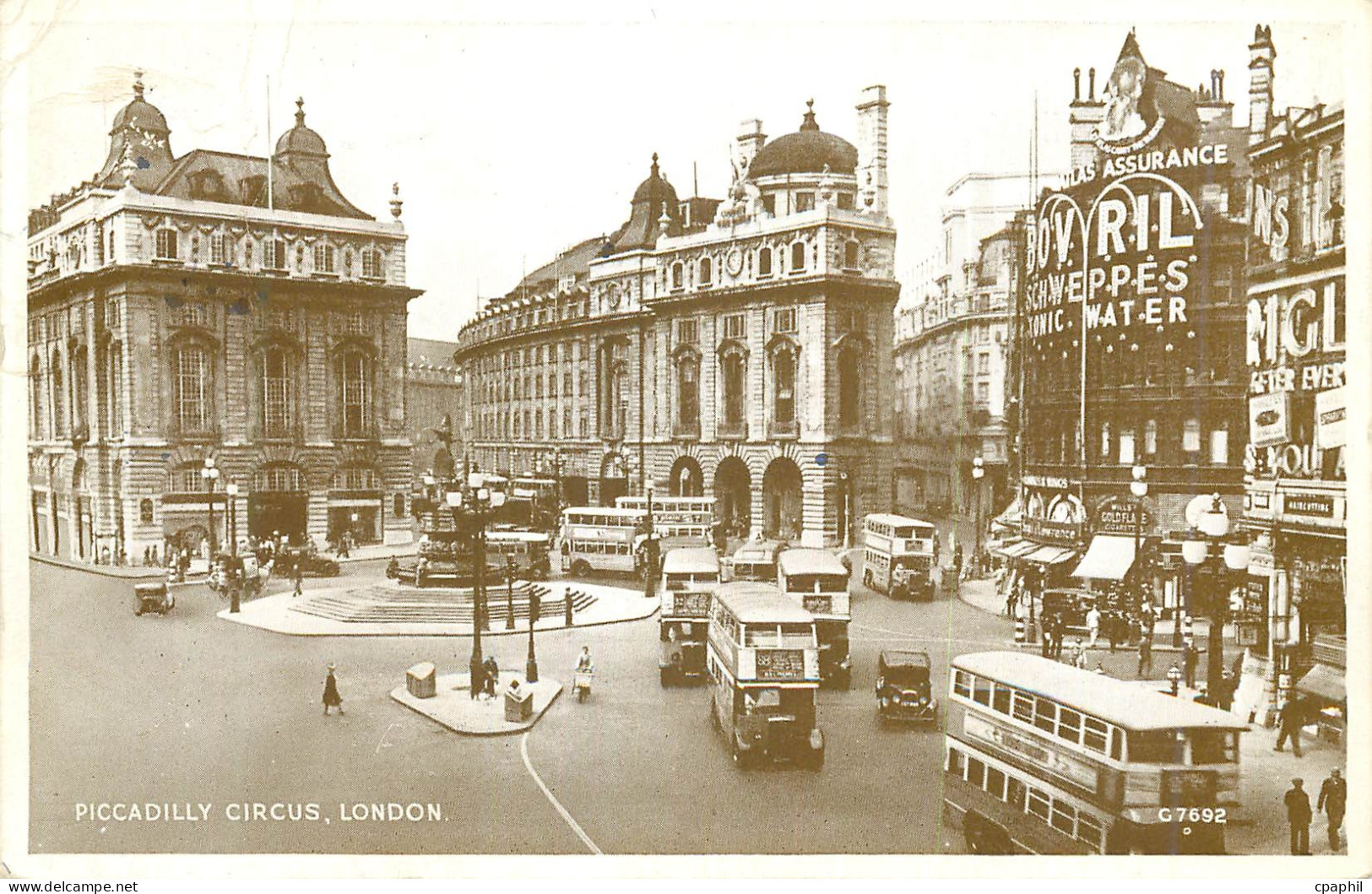 CPM Piccadilly Circus London Autobus