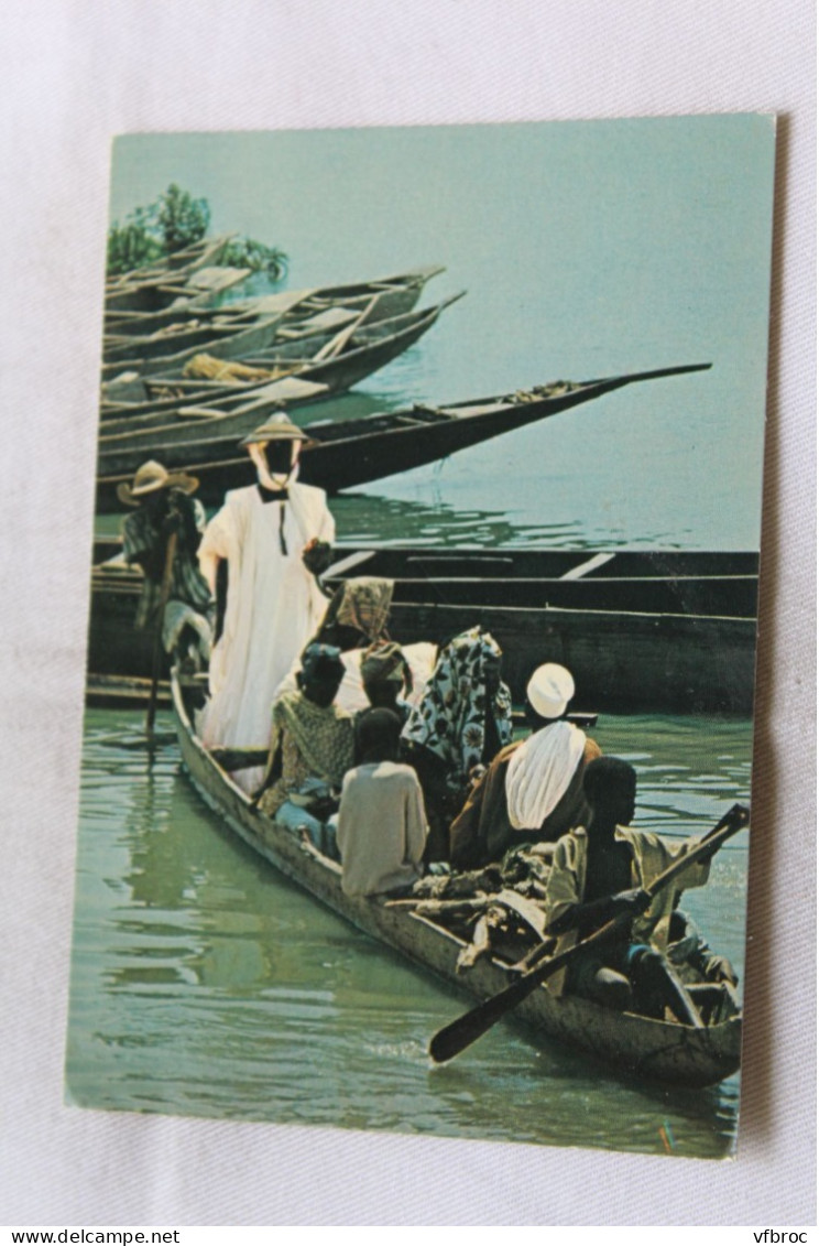 Cpm, pirogues sur le Niger, marché d'Ayourou, Niger