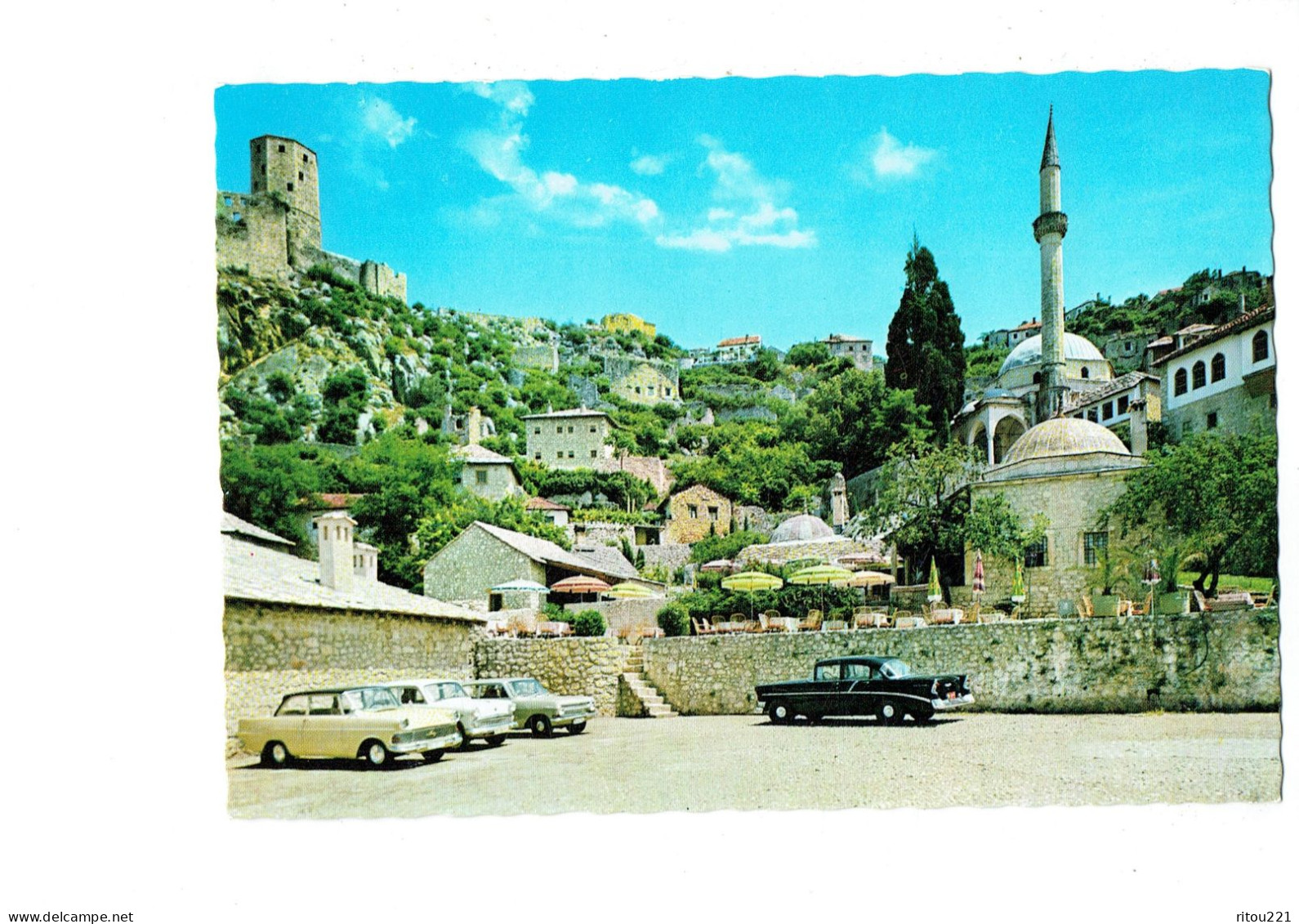 cpm - Počitelj Village en Bosnie-Herzégovine - voiture