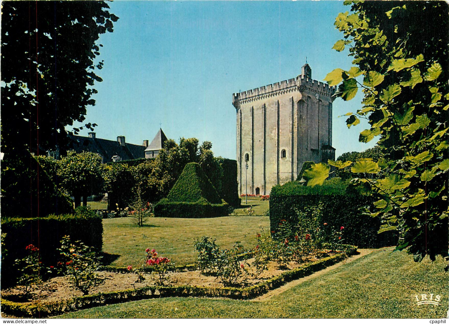 CPM Pons (Ch Mme) Le Jardin et le Donjon