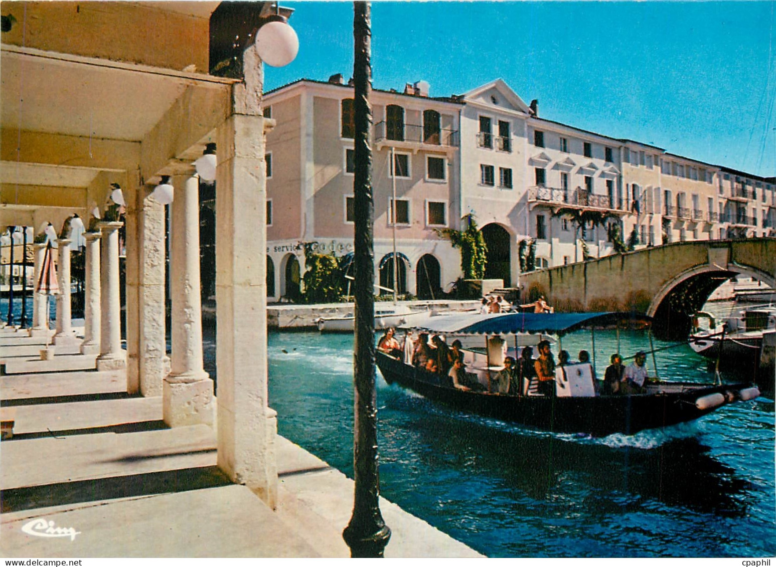 CPM Port Grimaud (Var) Cite lacustre