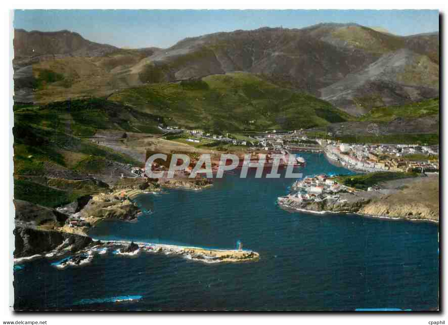 CPM Port Vendres PO Vue aerienne sur le port