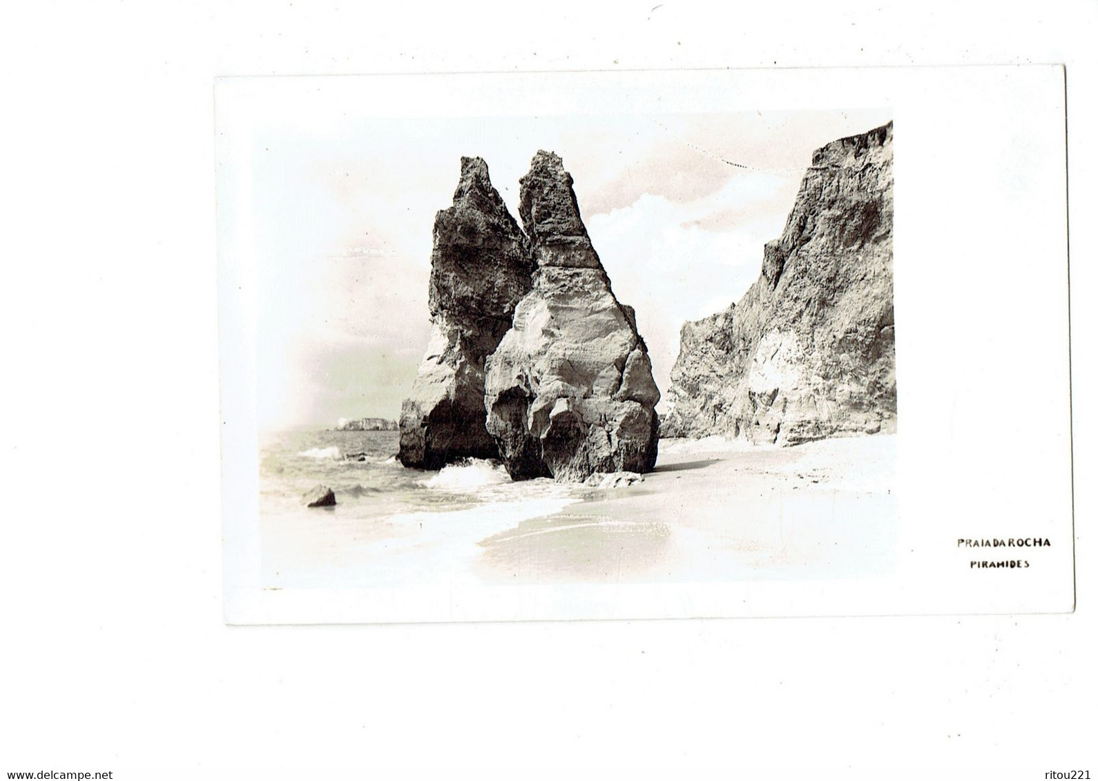 cpm - Portugal - Praia Da Rocha - piramides - rocher -