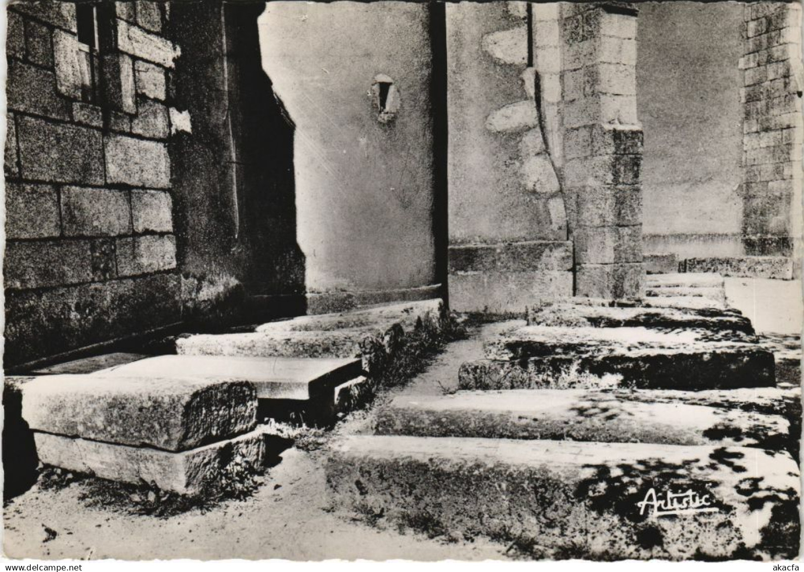 CPM QUARRE-les-TOMBES Les Tombes (1196093)