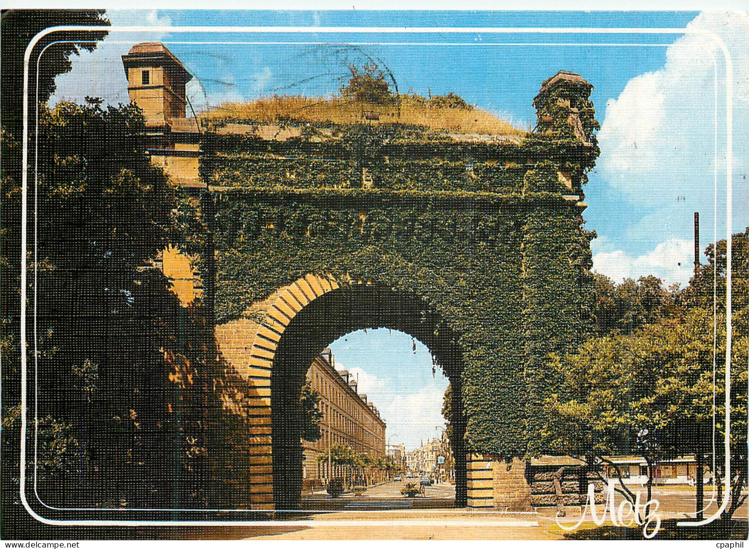 CPM Regard sur la Lorraine (France) Metz La porte Serpenoise