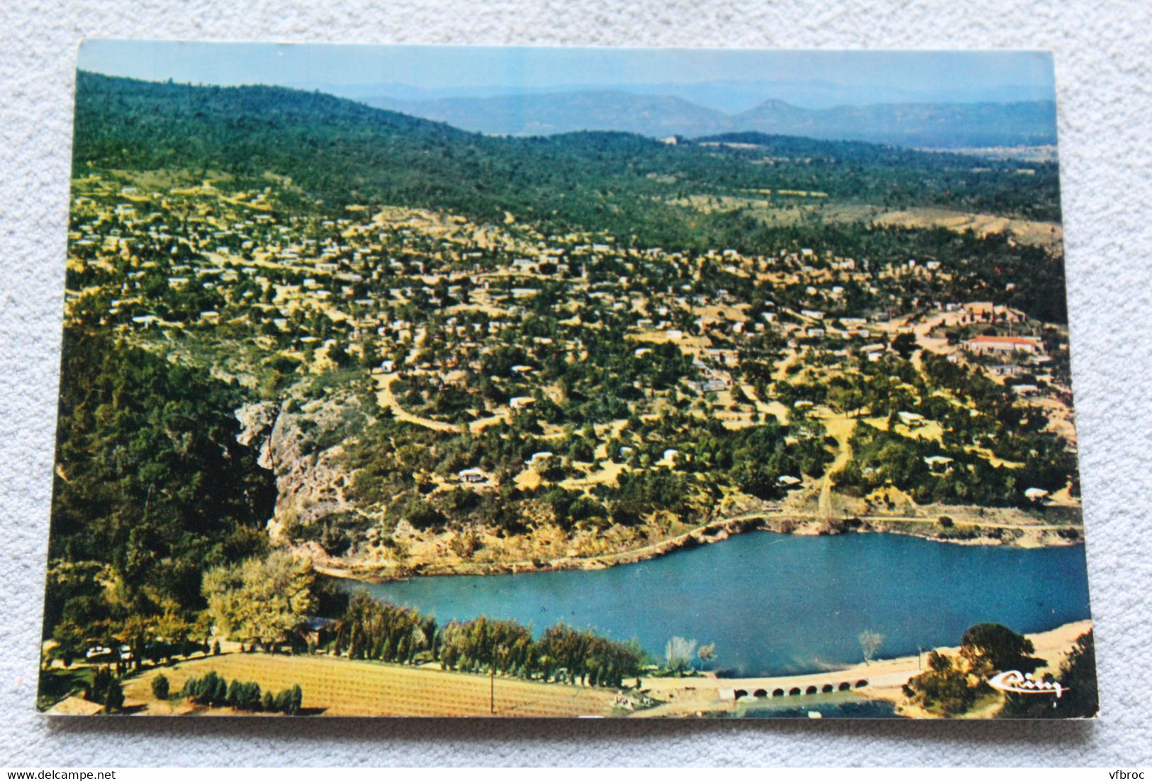 Cpm, Roquebrune sur Argens, domaine de la Bergerie, vue aérienne, Var 83