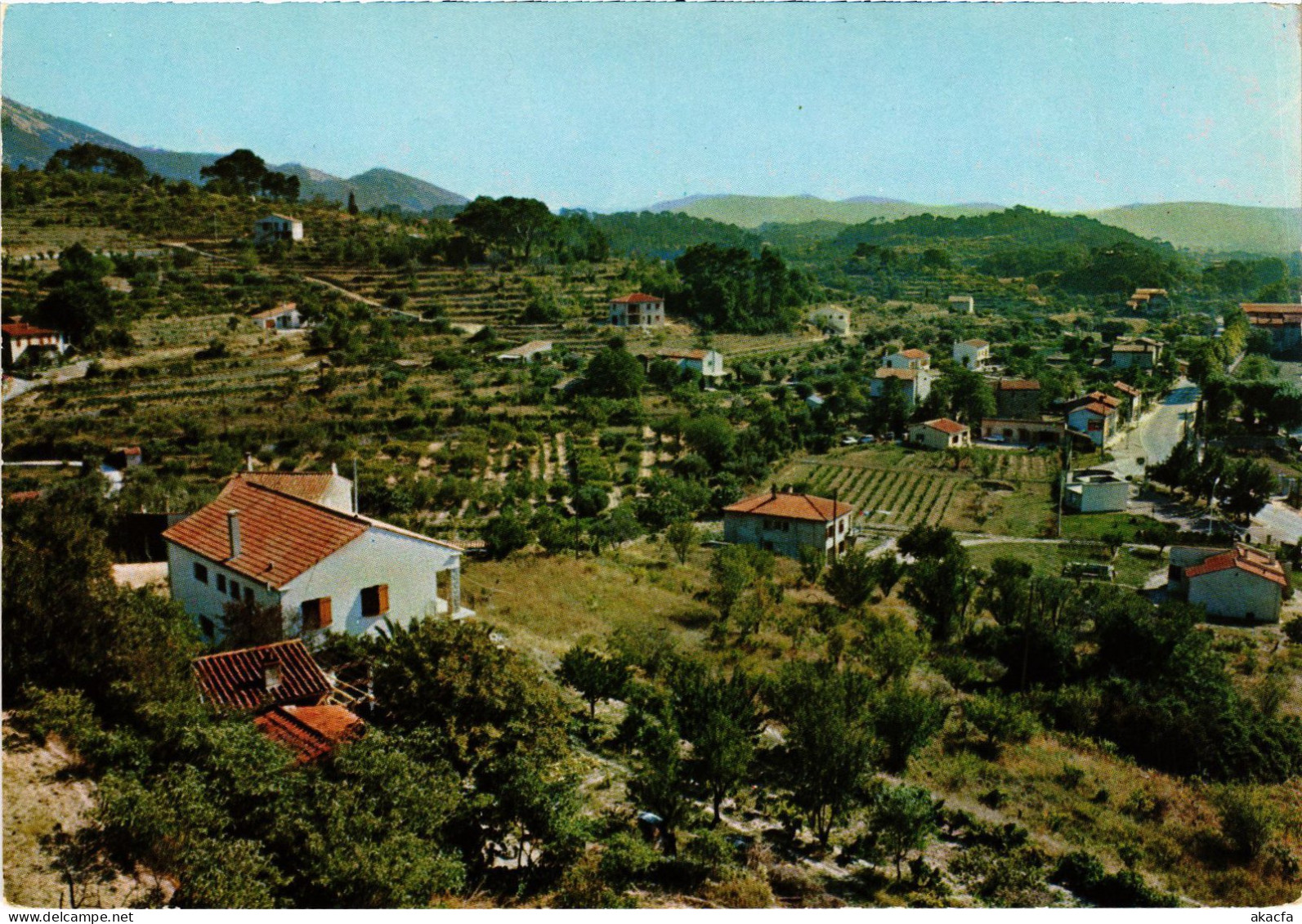 CPM Roquevaire Le Quartier Valcros FRANCE (1376576)