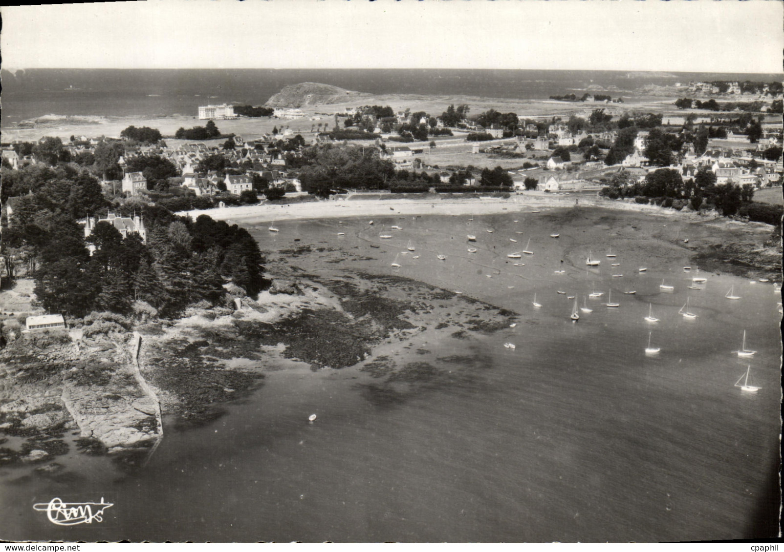 CPM Saint Briac Vue aerienne Plage de la SAlinette Le chateau du Nessay et la garde Guerin