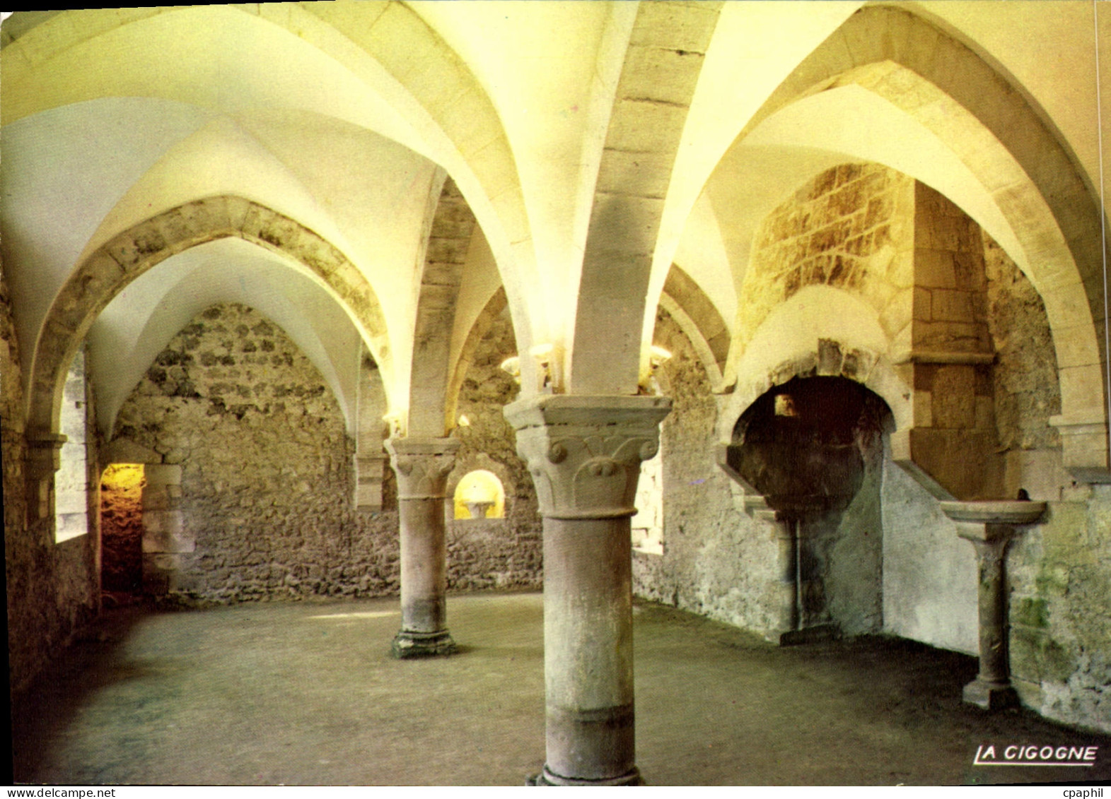 CPM Saint Didier la Foret Allier Abbaye Saint Gilbert de Neuffonts