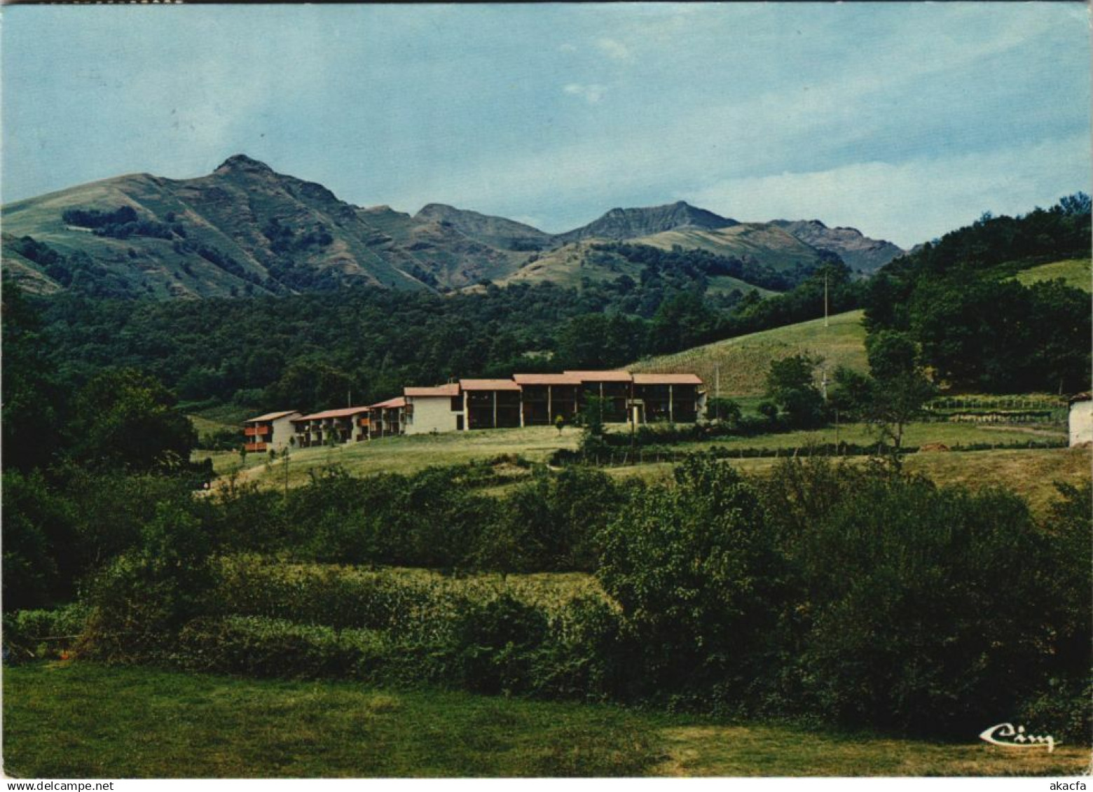 CPM SAINT-ETIENNE-de-BAIGORRY Le V.V.F. (1166609)