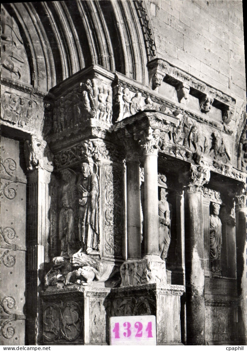 CPM Saint Gilles Bas Reliefs De I'Eglise Abbatiale