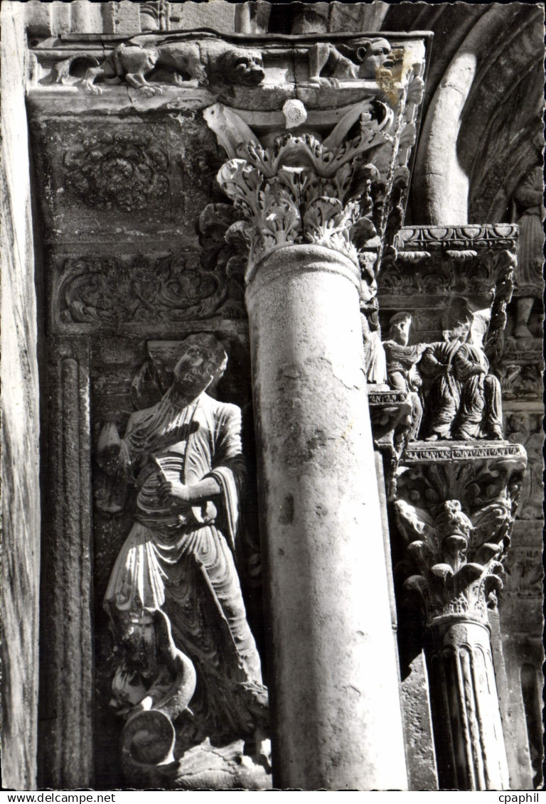 CPM Saint Gilles Du Gard Eglise Abbatiale Statues