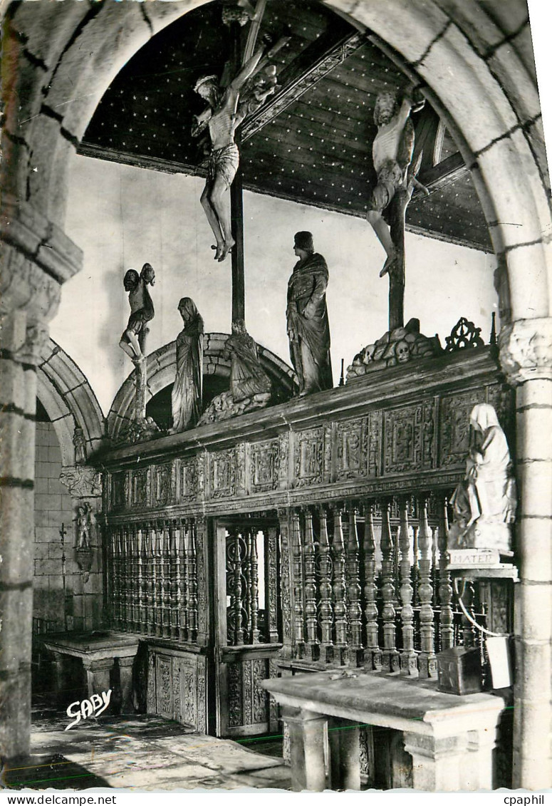 CPM Saint Herbot pres Le Huelgoat Finistere Interieur de la Chapelle