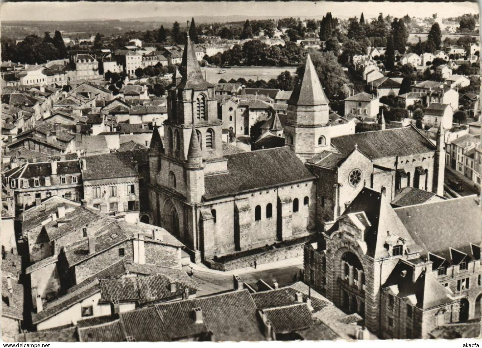 CPM Saint-Junien L'Eglise (20446)