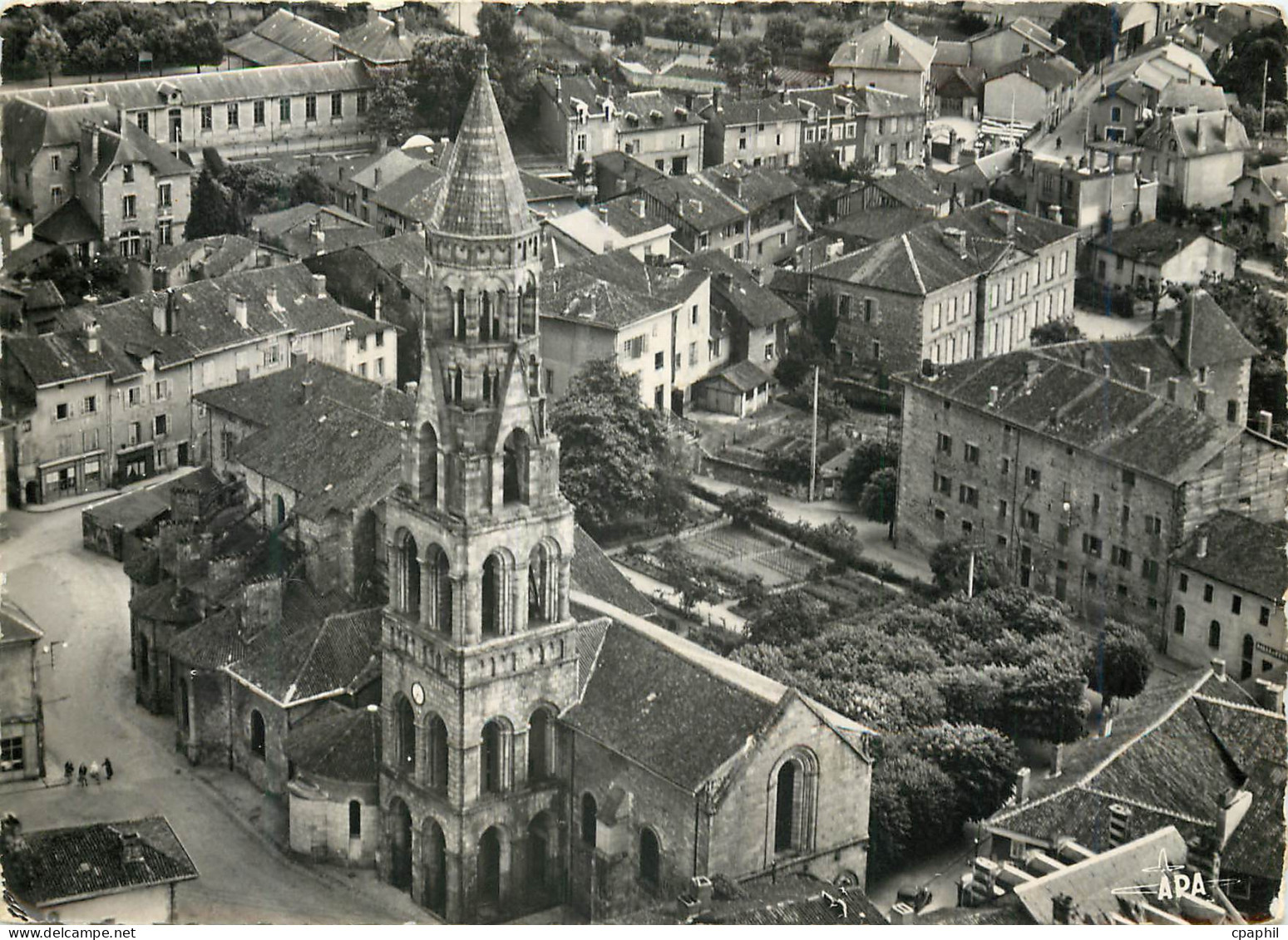 CPM Saint Leonard de Noblat L Eglise