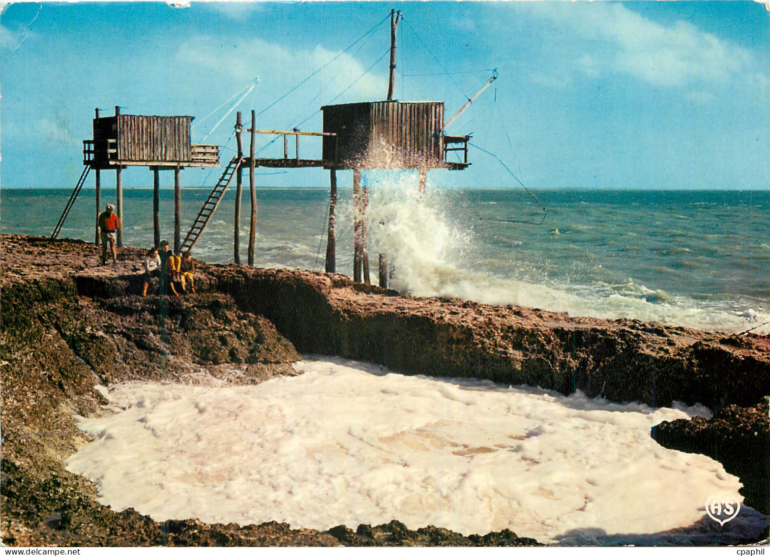 CPM Saint Palais sur Mer Ch Mme Effet de vague au Puits de l Auture
