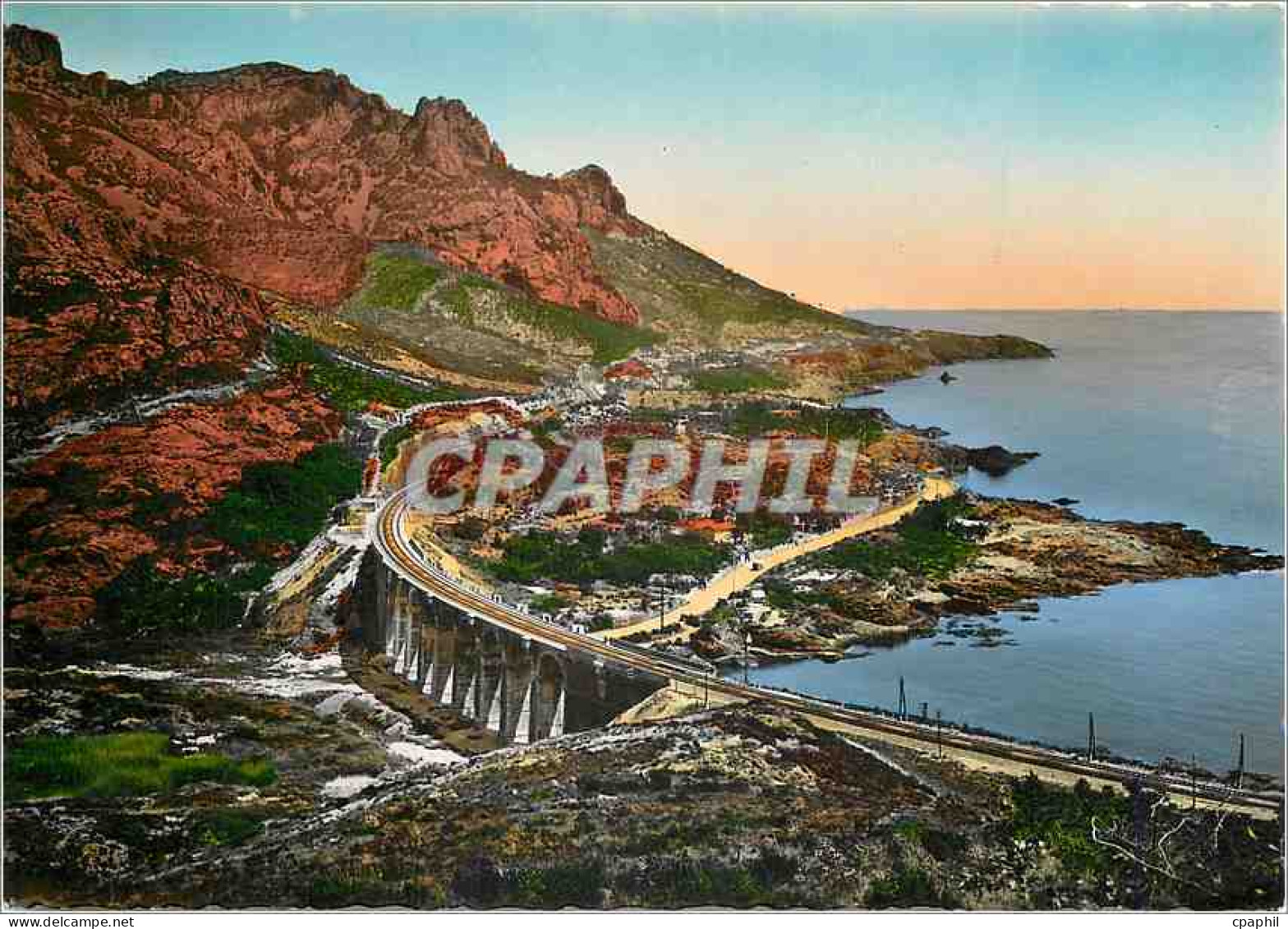 CPM Saint Raphael Var Antheor Le Viaduc