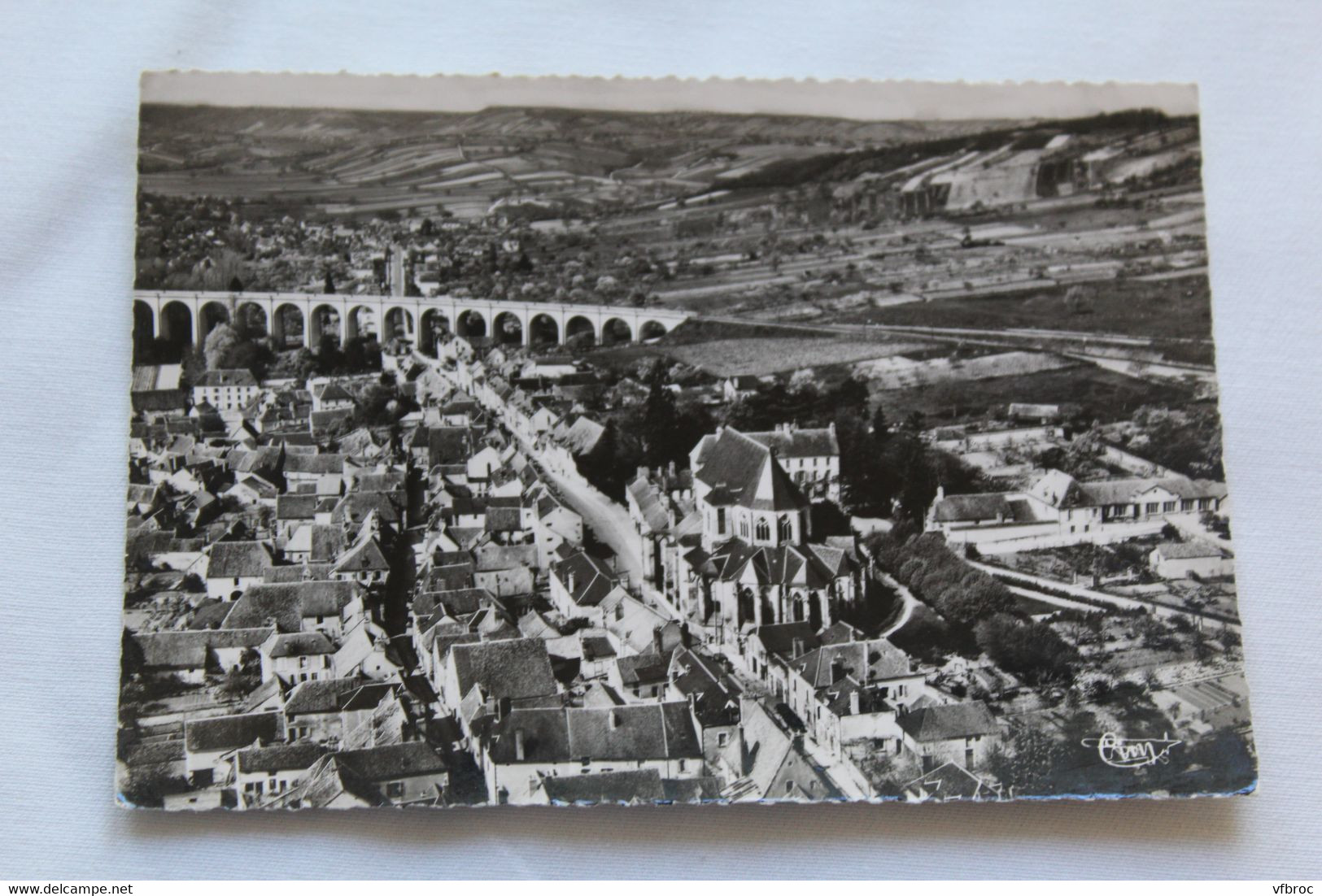 Cpm, Saint Satur, vue générale aérienne, Cher 18
