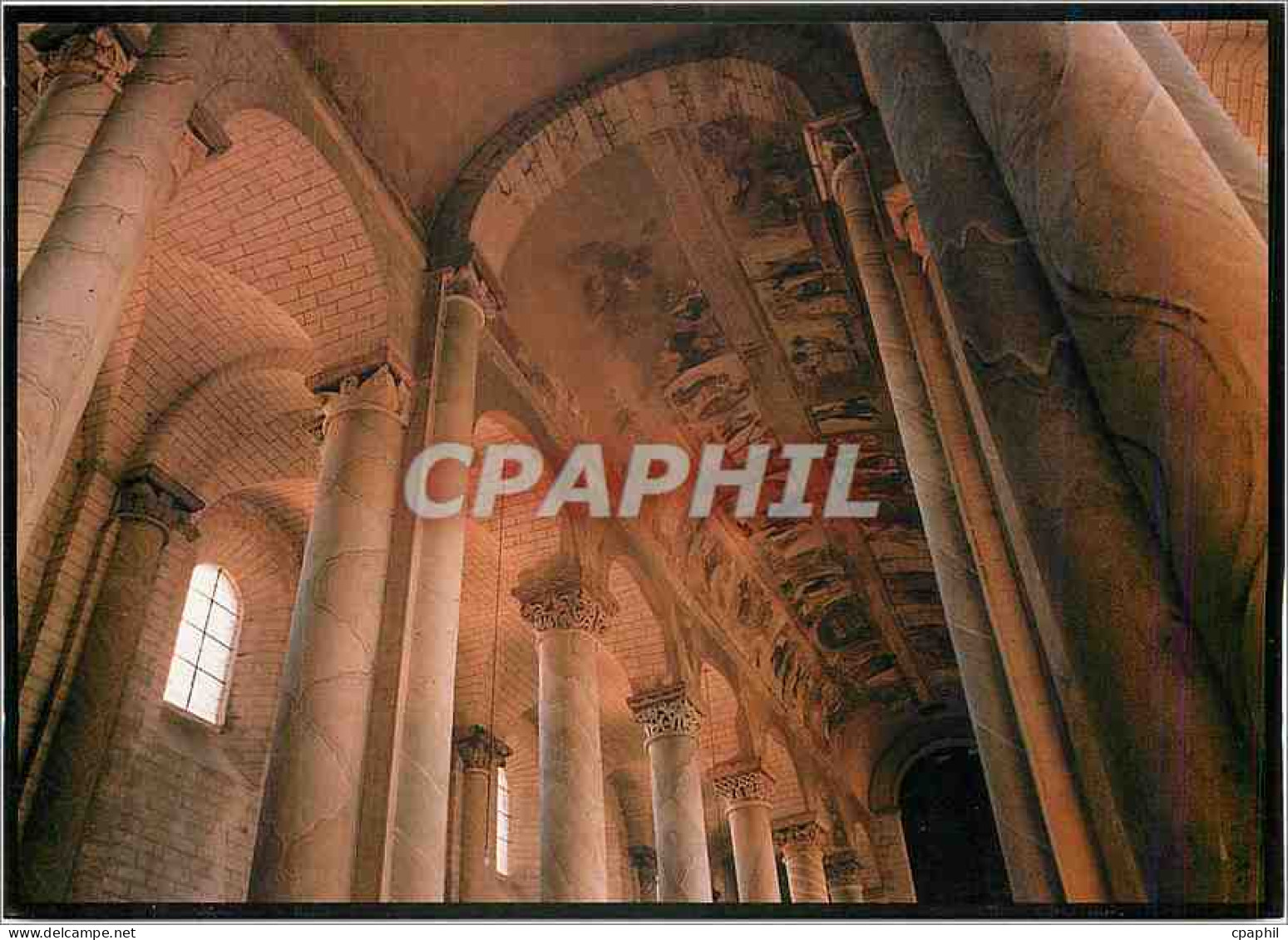 CPM Saint Savin (Vienne) Abbaye Saint Savin et Saint Cyprien Nef de l'abbatiale