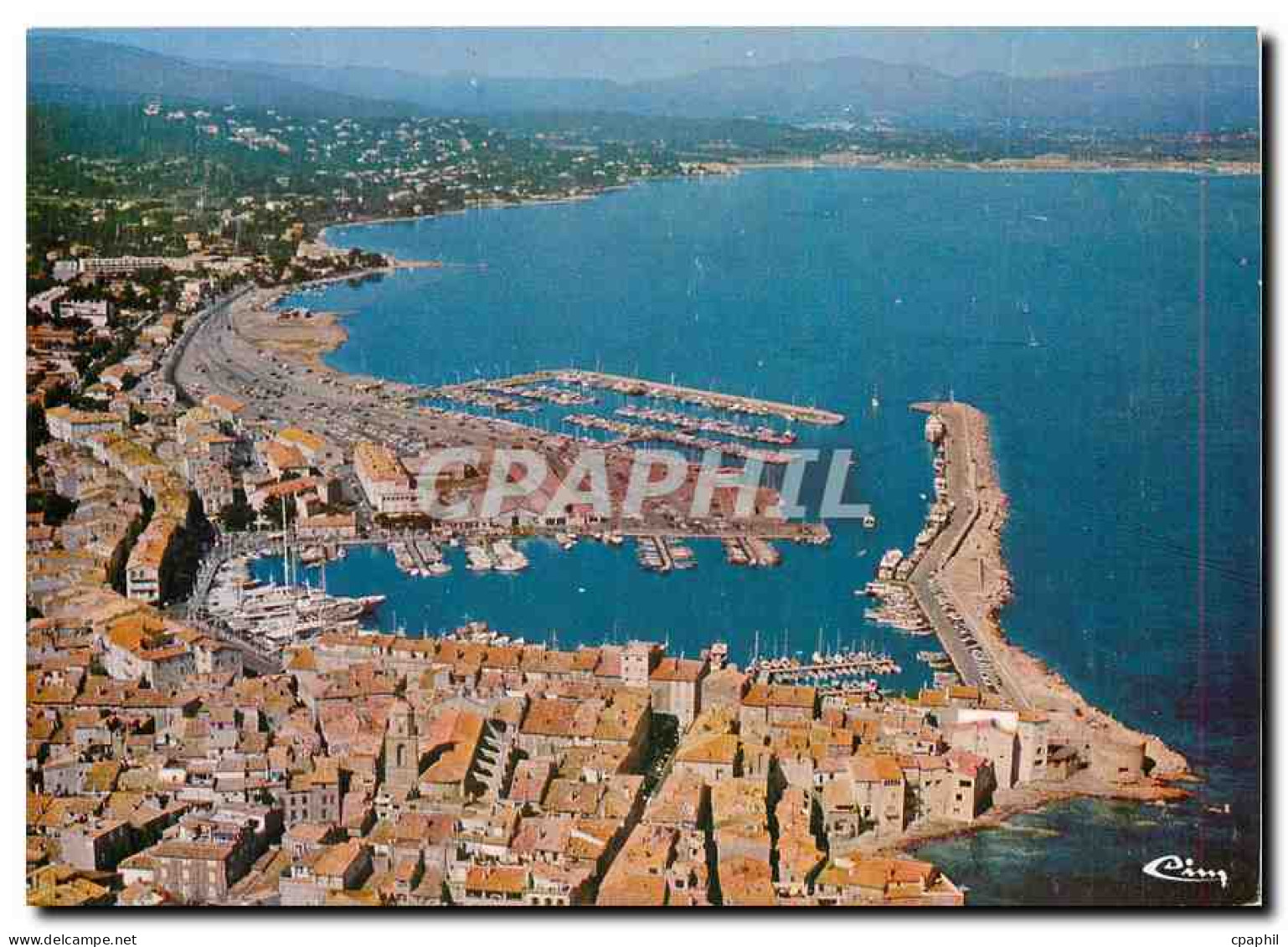 CPM Saint Tropez (Var) Vue generale aerienne