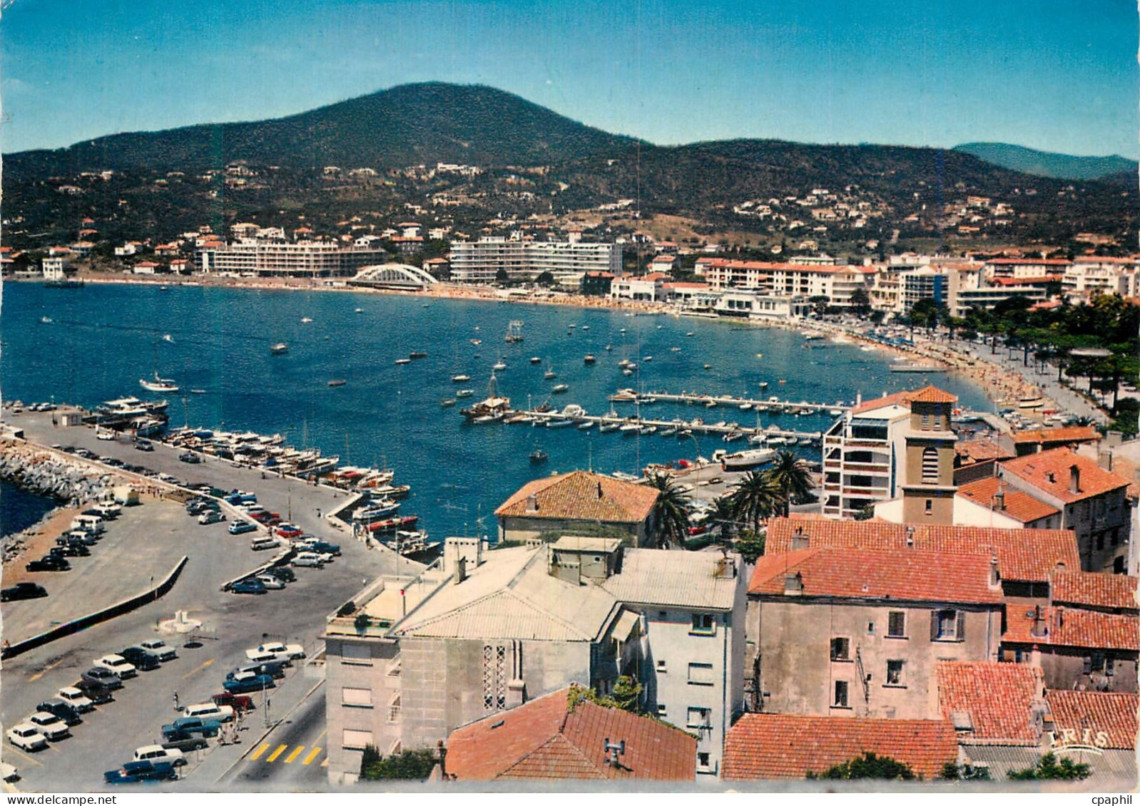 CPM Sainte Maxime Var Le Port et la Plage