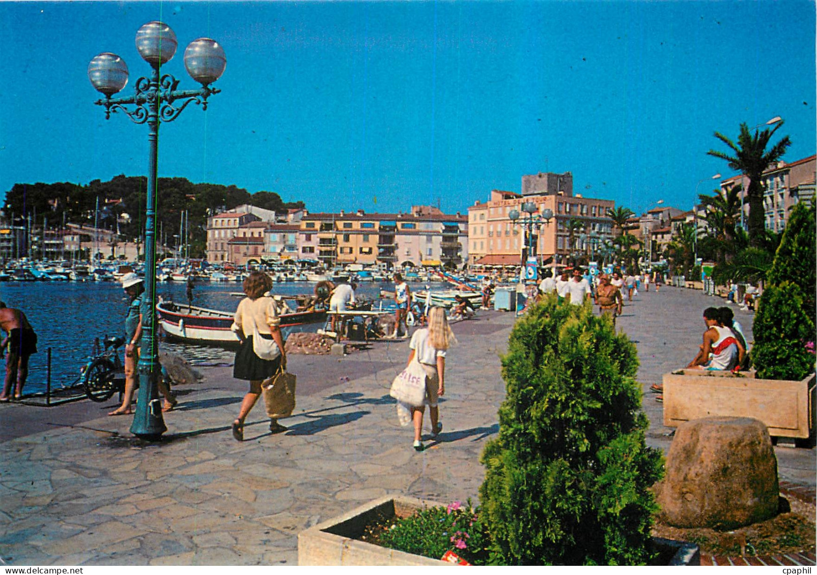 CPM Sanary sur Mer Les quais