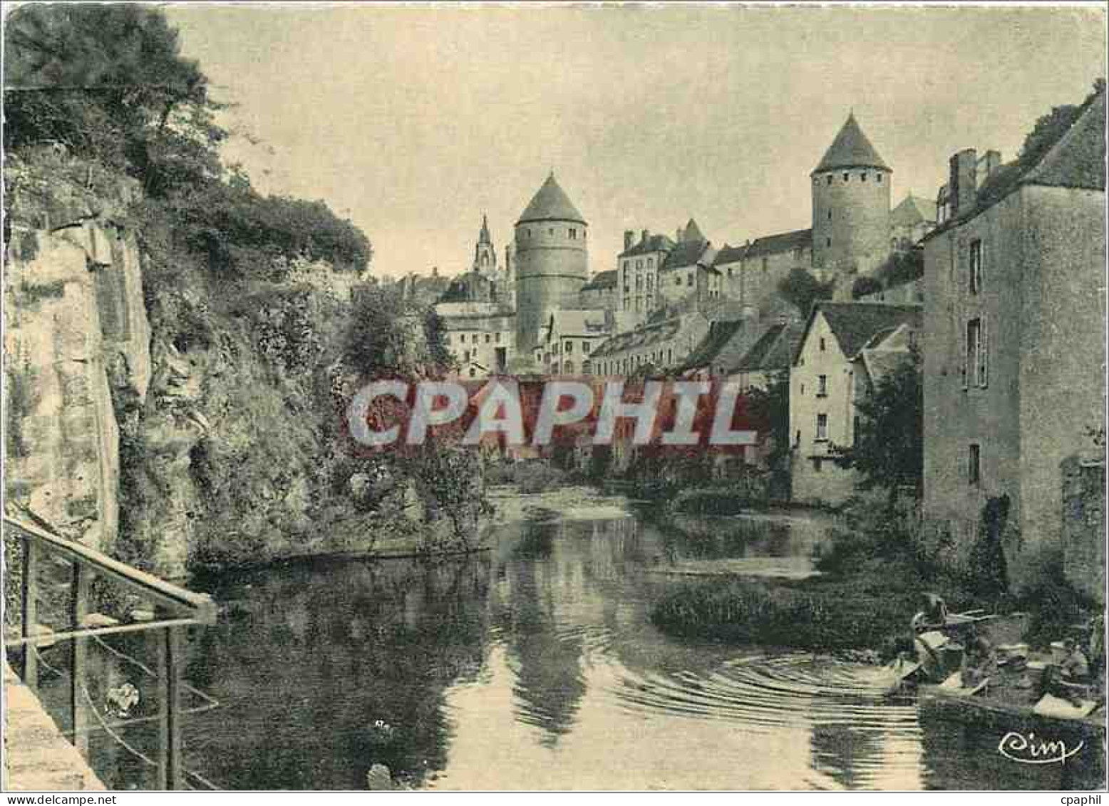 CPM Semur en Auxois C d'Or L'Armancon