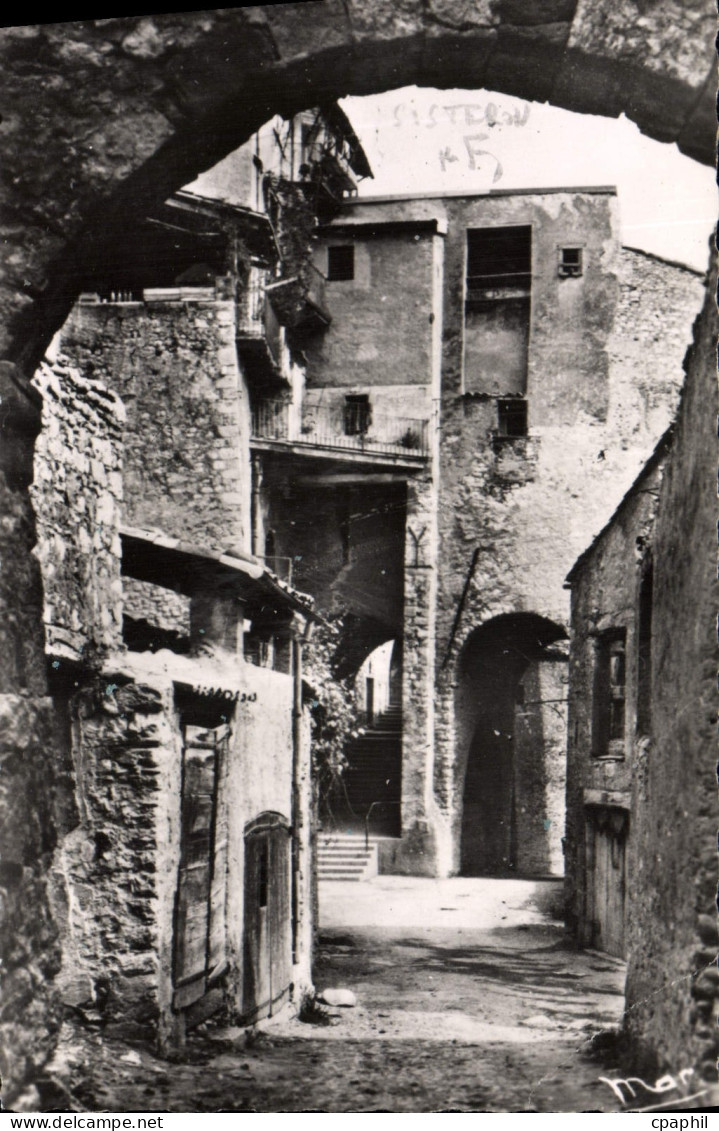 CPM Sisteron Rue Font Chaude