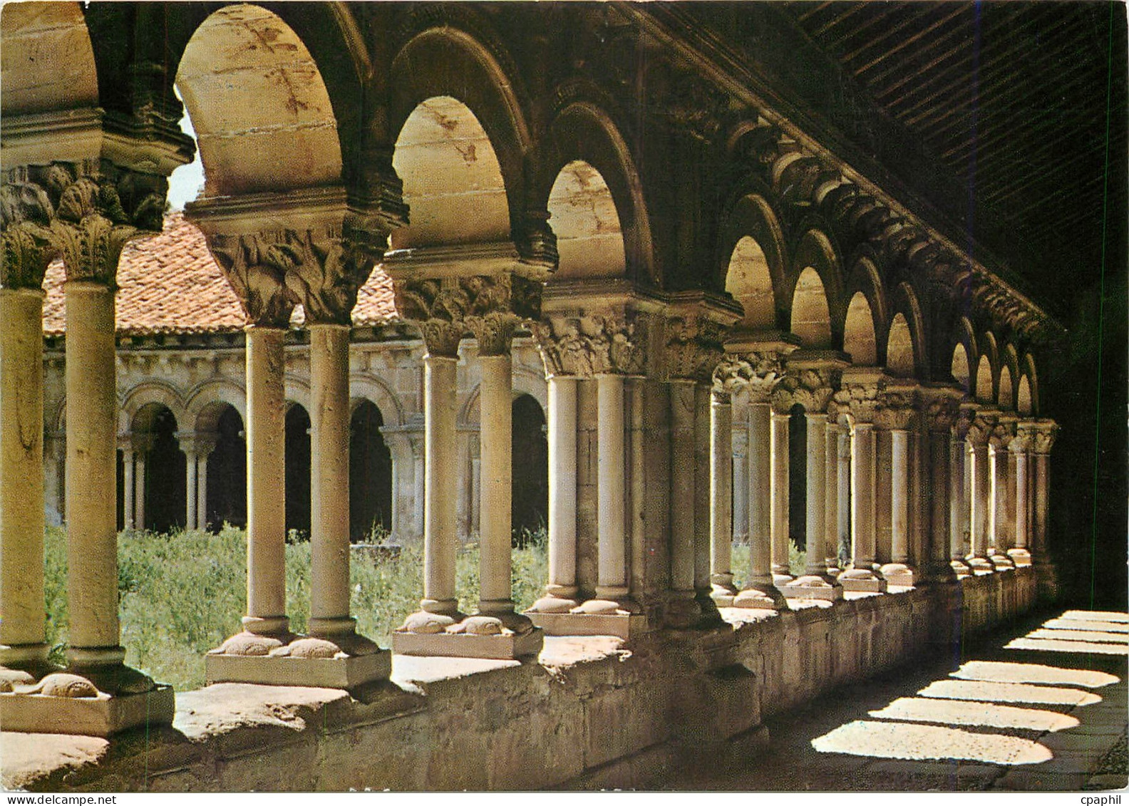 CPM Soria Collegiale de Saint Pierre Cloitre romain