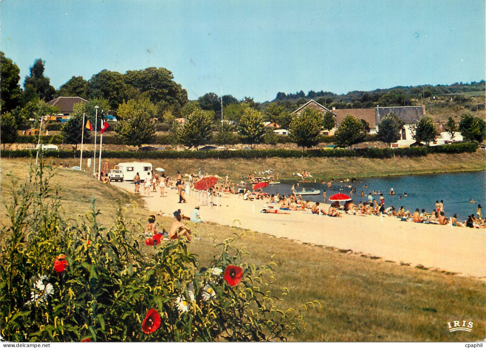 CPM St Yrieix La Perche Haute Vienne Le camping et le Plan de eau