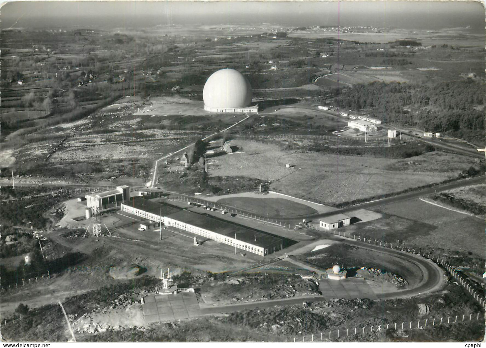 CPM Station Spatiale de Pleumeur Bodou Vue generale
