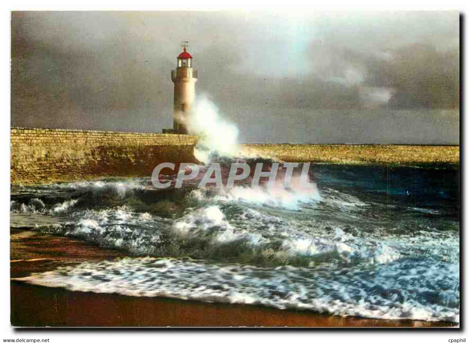 CPM Sur la Cote de Lumiere Ile d'Oleron Phare de la Cotiniere par gros temps