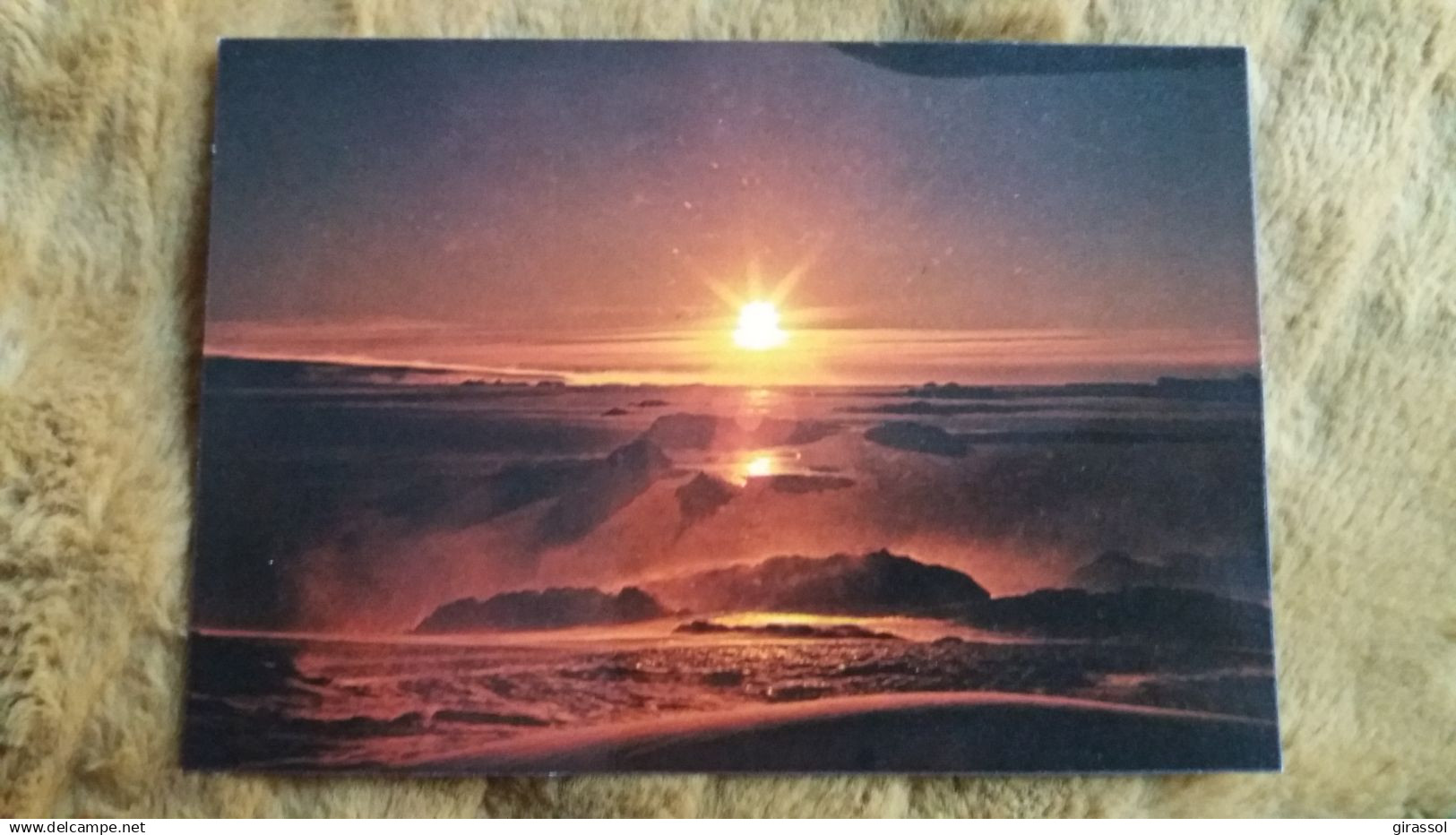 CPM TAAF TERRES AUSTRALES ET ANTARCTIQUES DE FRANCAISES TERRE ADELIE POLE SUD SOLEIL ET BLIZZARD ED INDUPHOT 1434