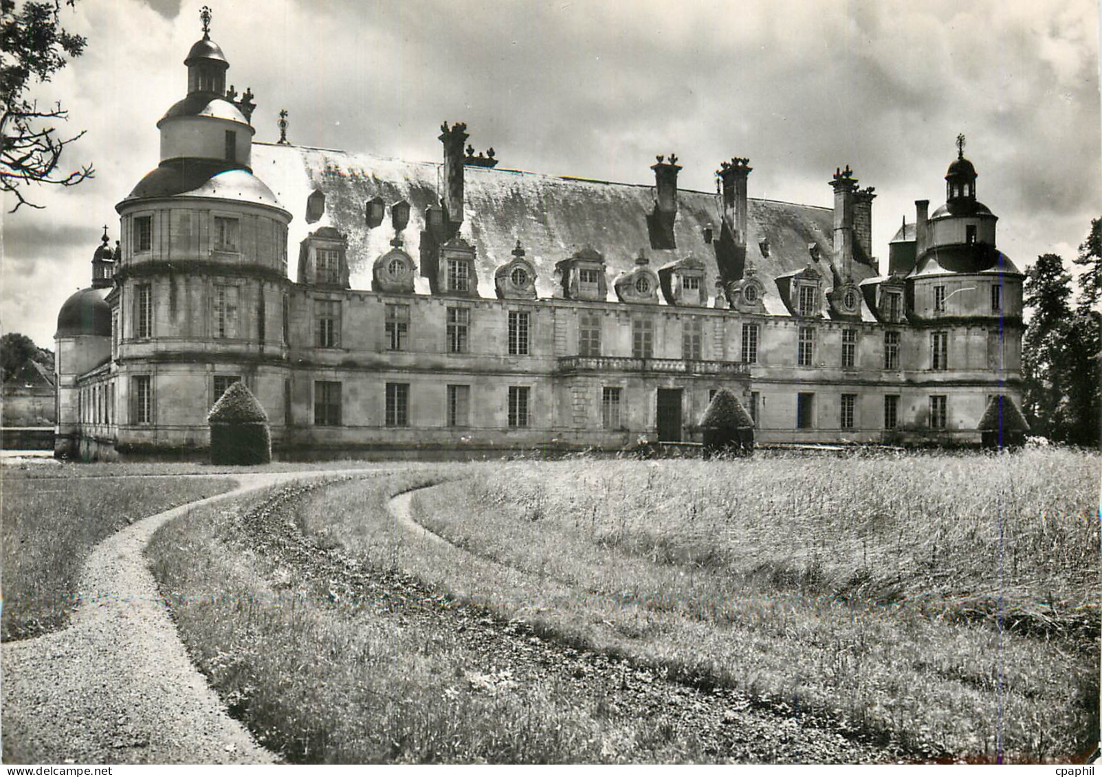 CPM Tanlay(yvonne) le chateau(xvi xvii s) facade sur le parc