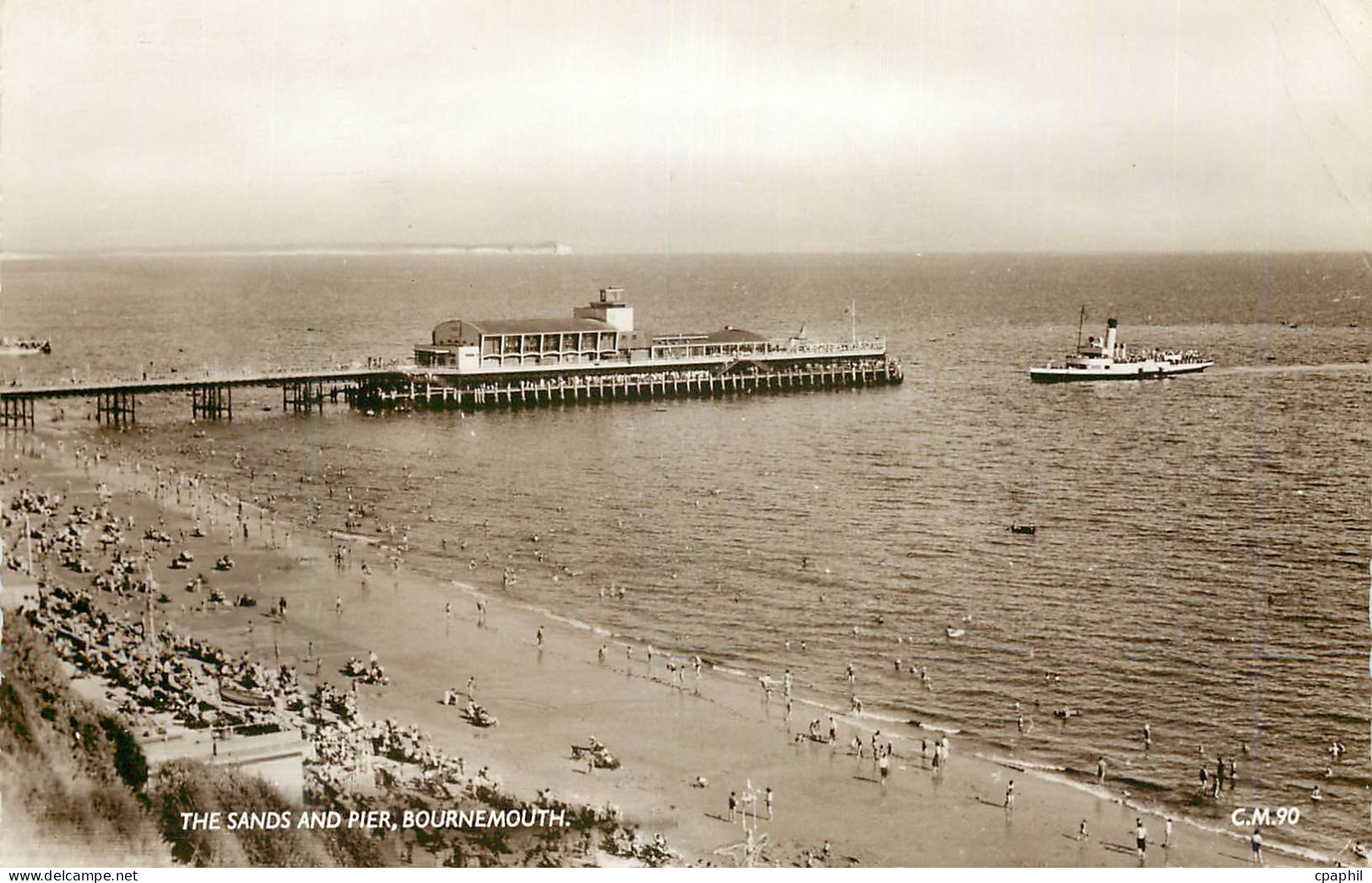 CPM The sands and Pier Bournemouth Bateau