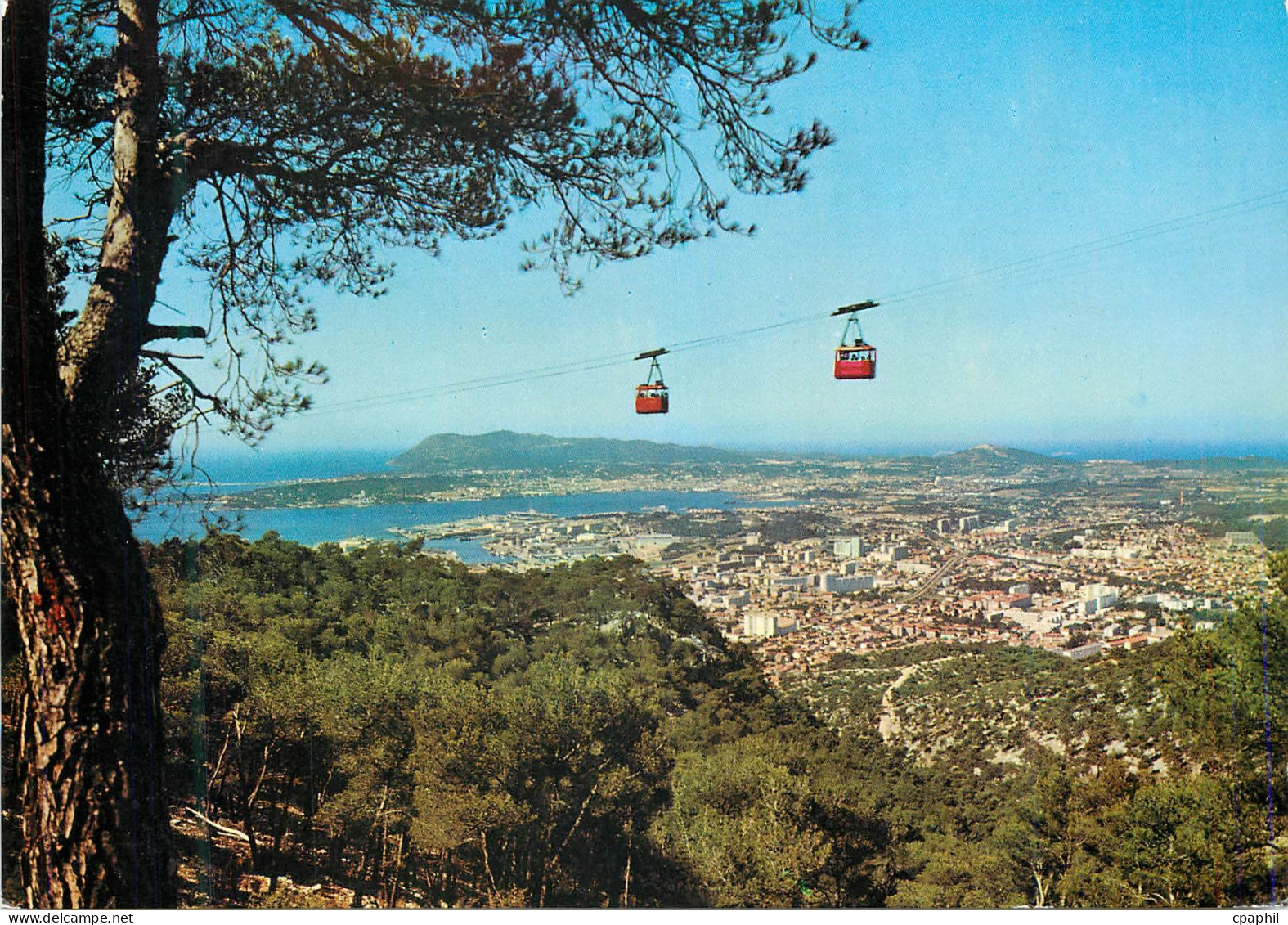 CPM Toulon Le croisement des telepheriques vue sur Toulon Ouest
