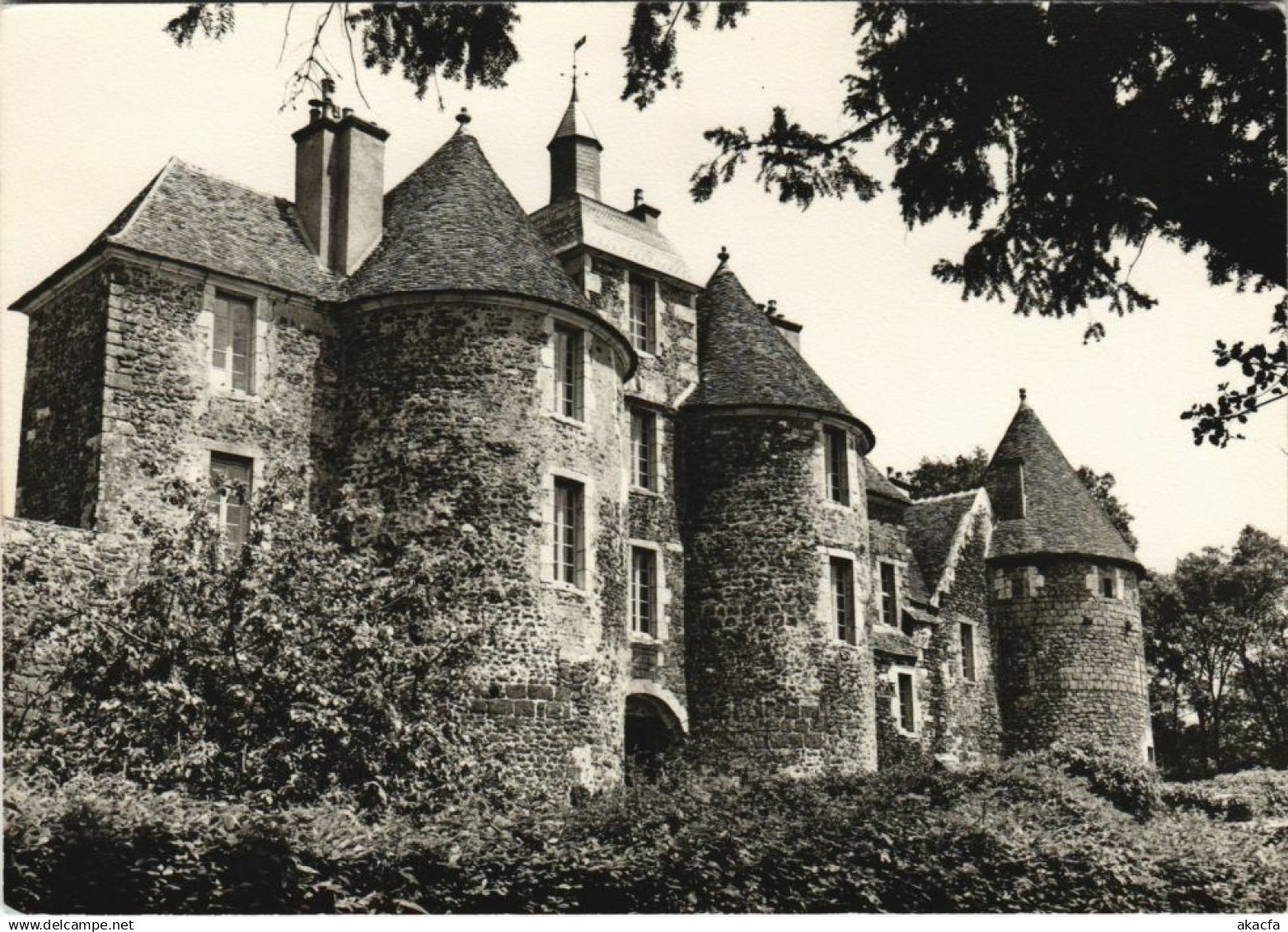 CPM TREIGNY Chateau de Ratilly (1196402)