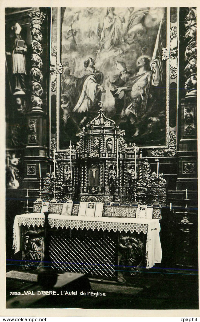 CPM Val d'Isere l'Autel de l'Eglise