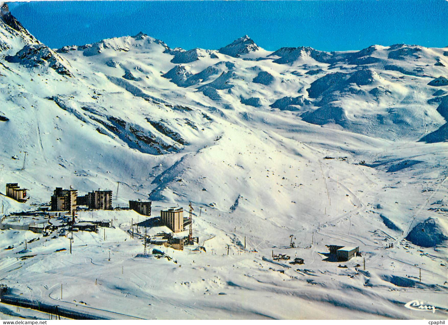 CPM Val Thorens (Sav) alt 2300 m vue generale et les pistes du Ski