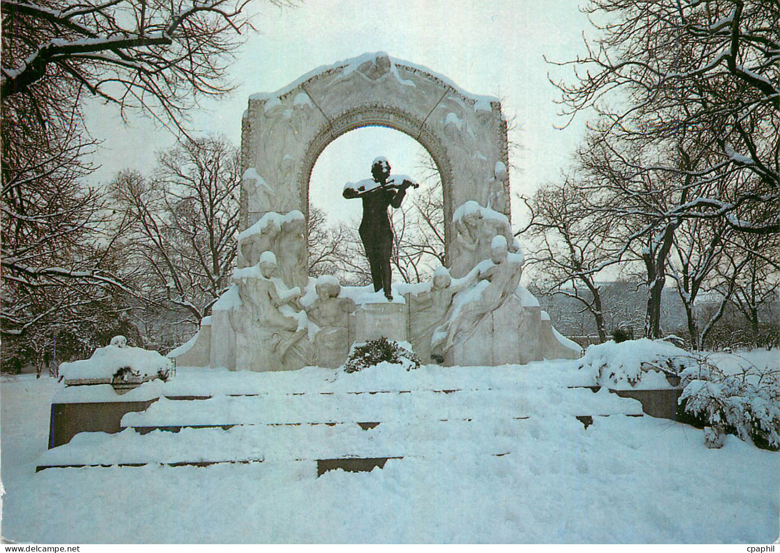 CPM Vienne Monument a Johann Strauss